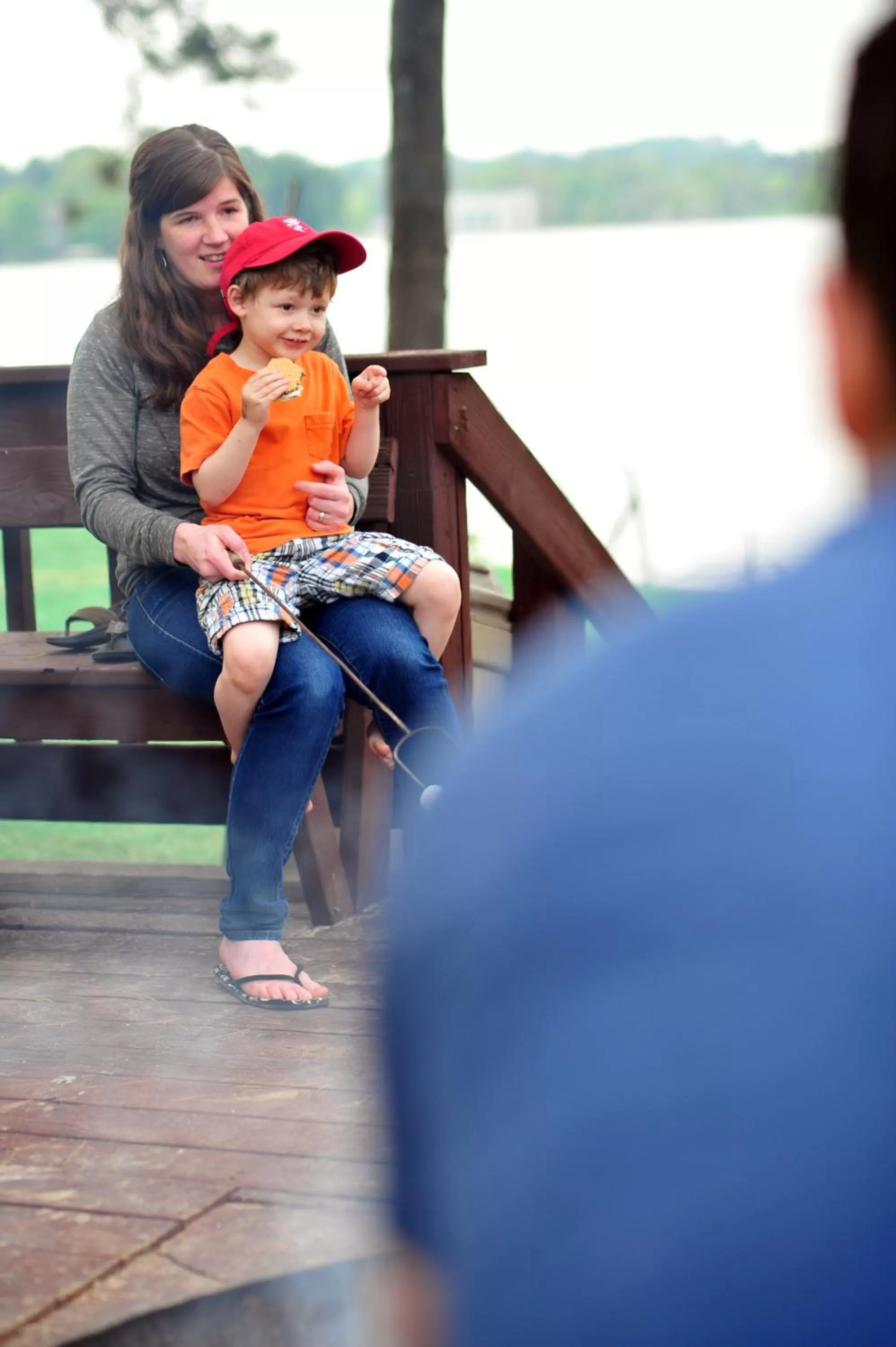Evening entertainment in Sunset Bay Resort & Suites