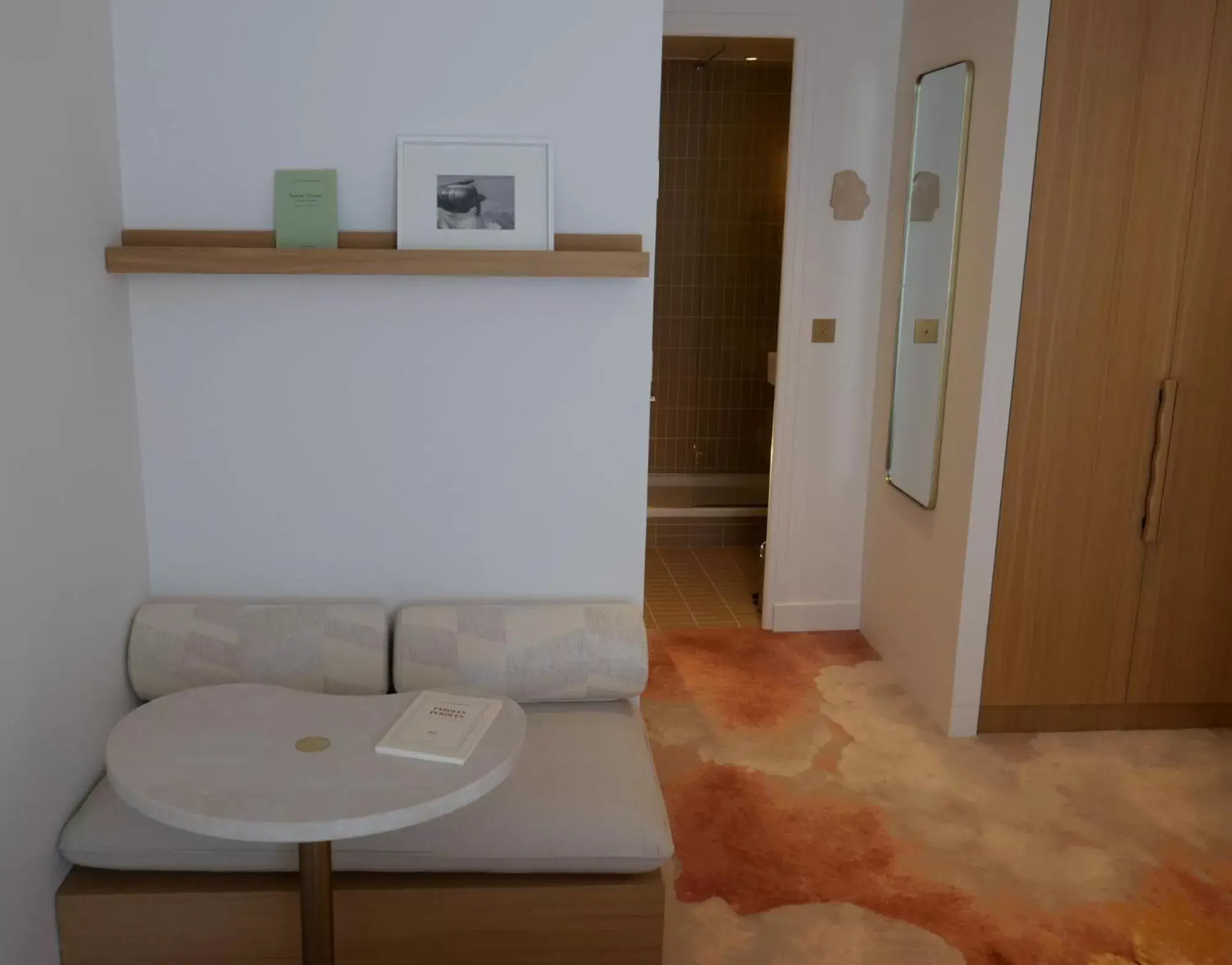 Adjacent Rooms in Nuage Adjacent Rooms in Nuage