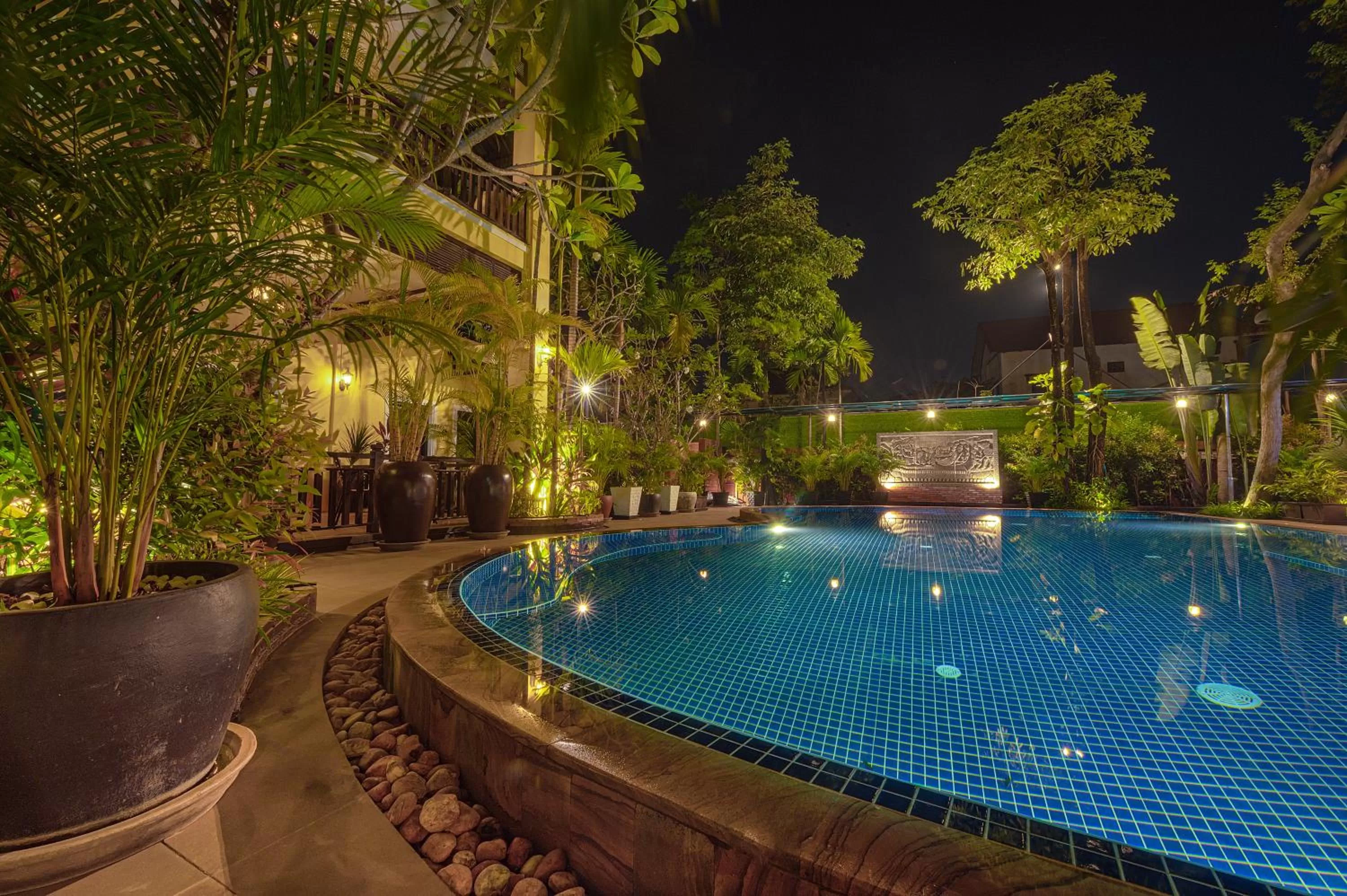 Swimming pool in Sophavady D'Angkor
