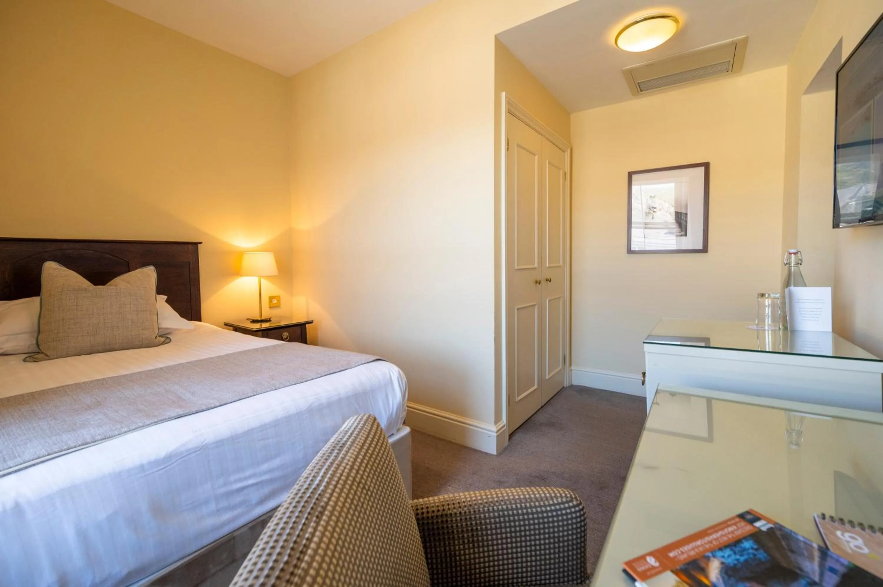 Bed in St George's Hotel - Llandudno