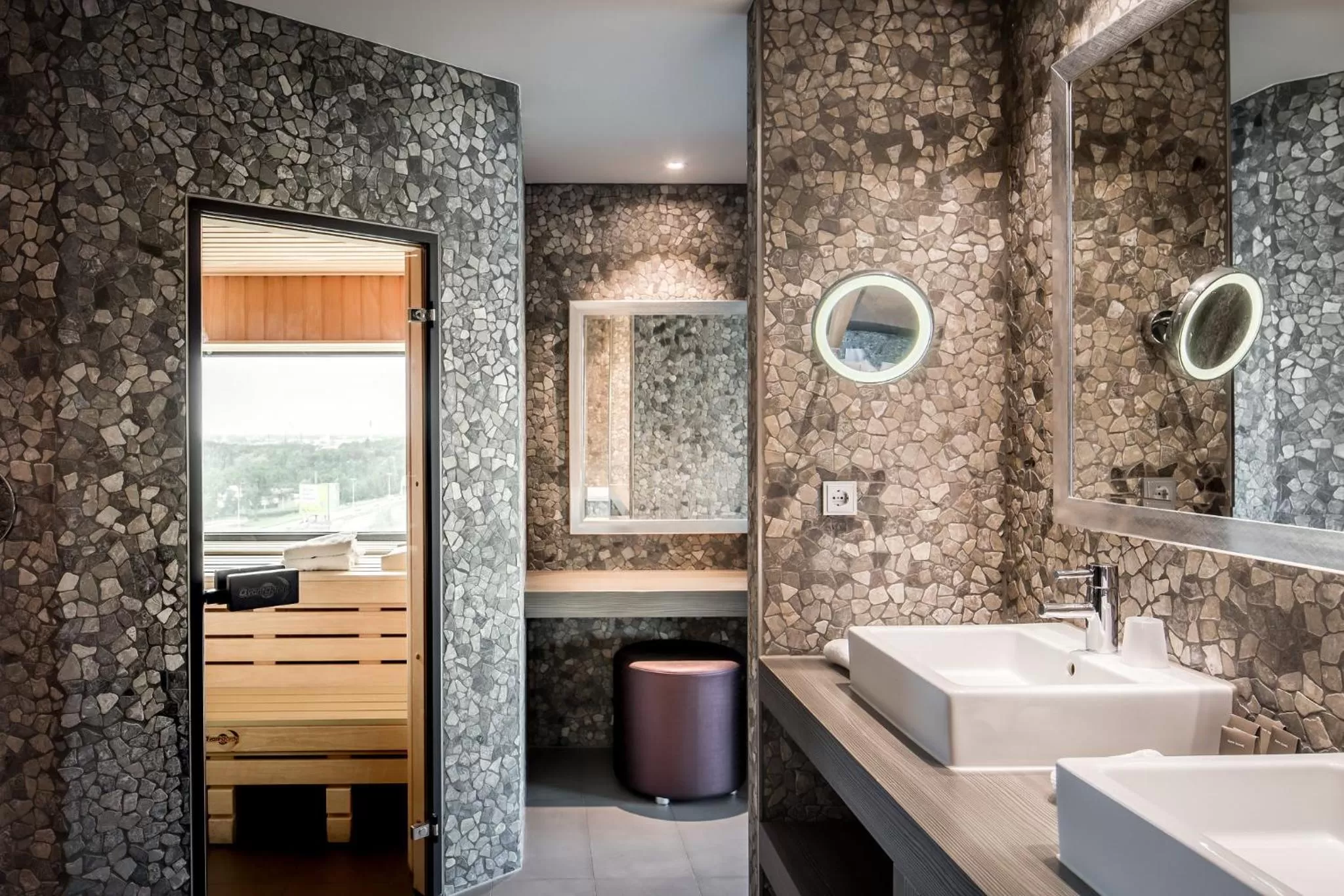 Wellness Suite in Van der Valk Hotel Dordrecht