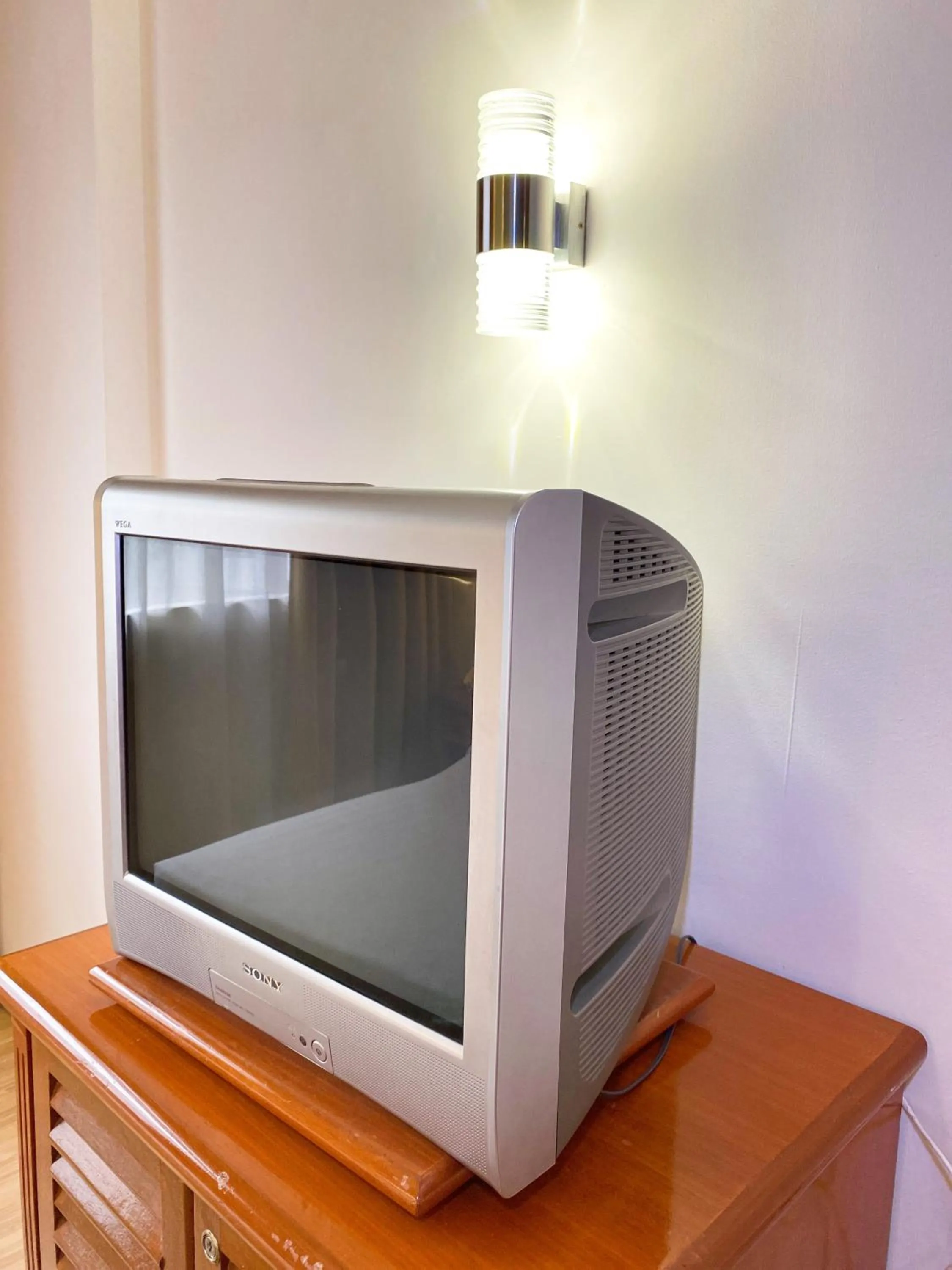 Communal lounge/ TV room in Hotel Sandakan