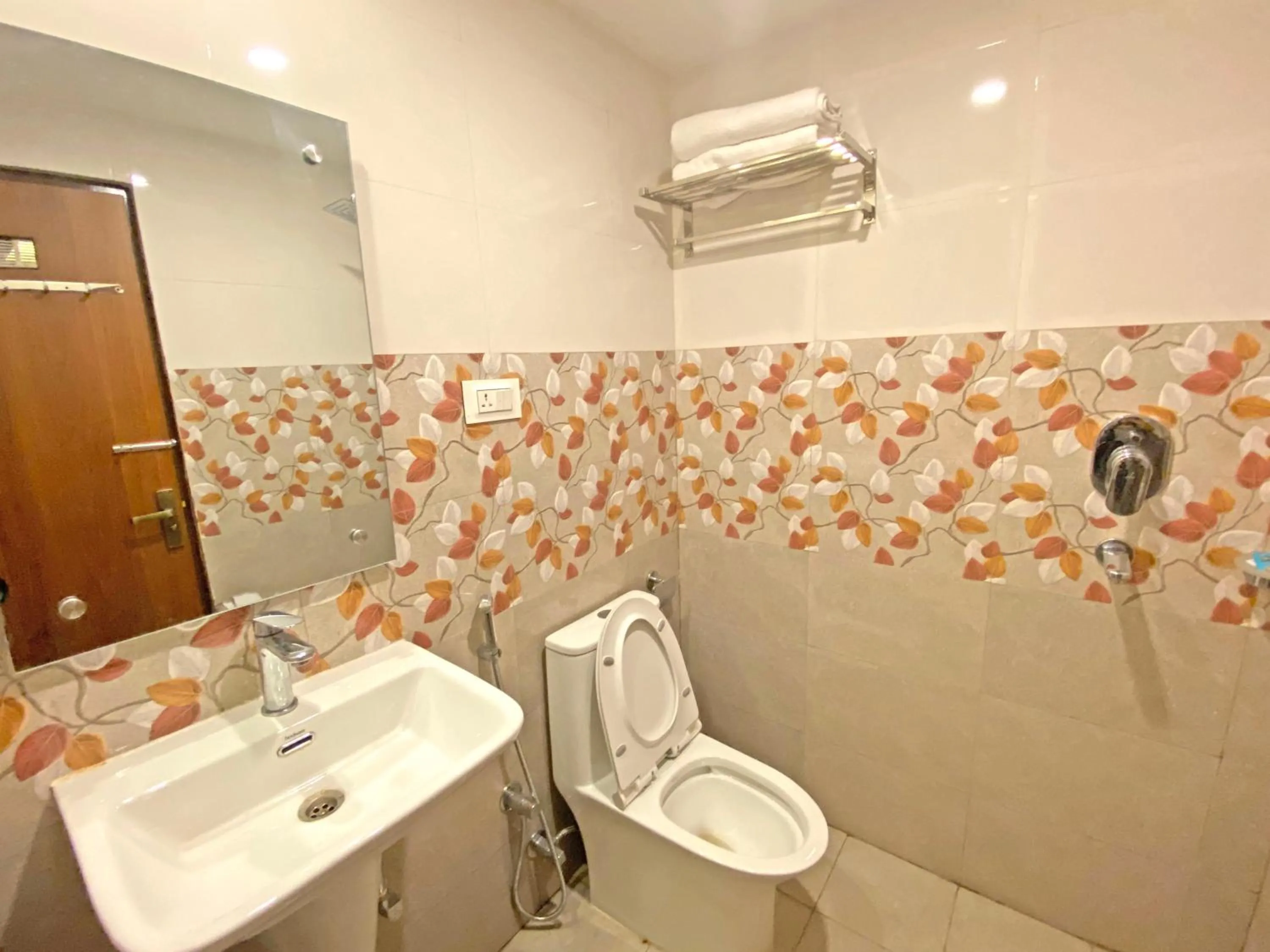 Shower in Hotel Nilakantha Pvt. Ltd