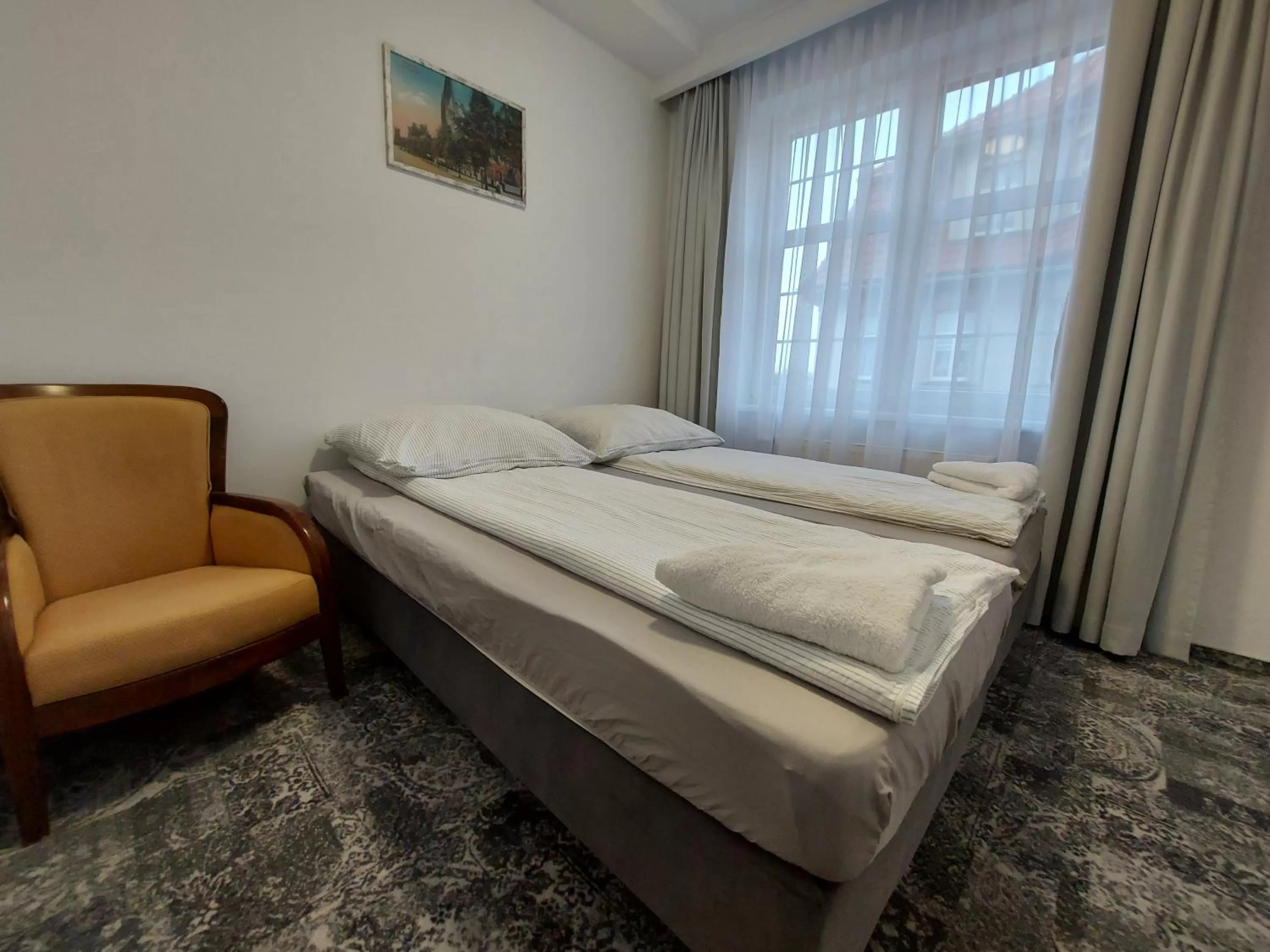 Photo of the whole room, Bed in Kamienica1924