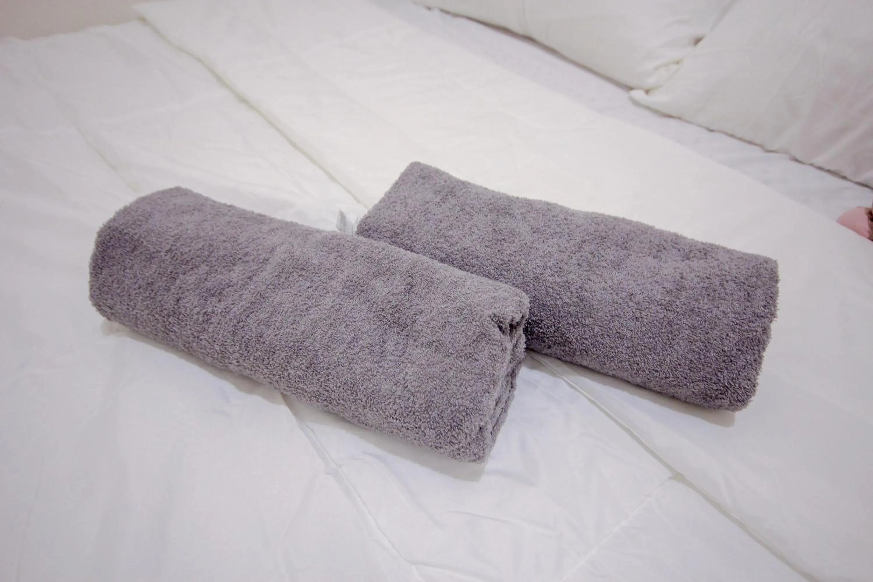 towels, Bed in Little Houses