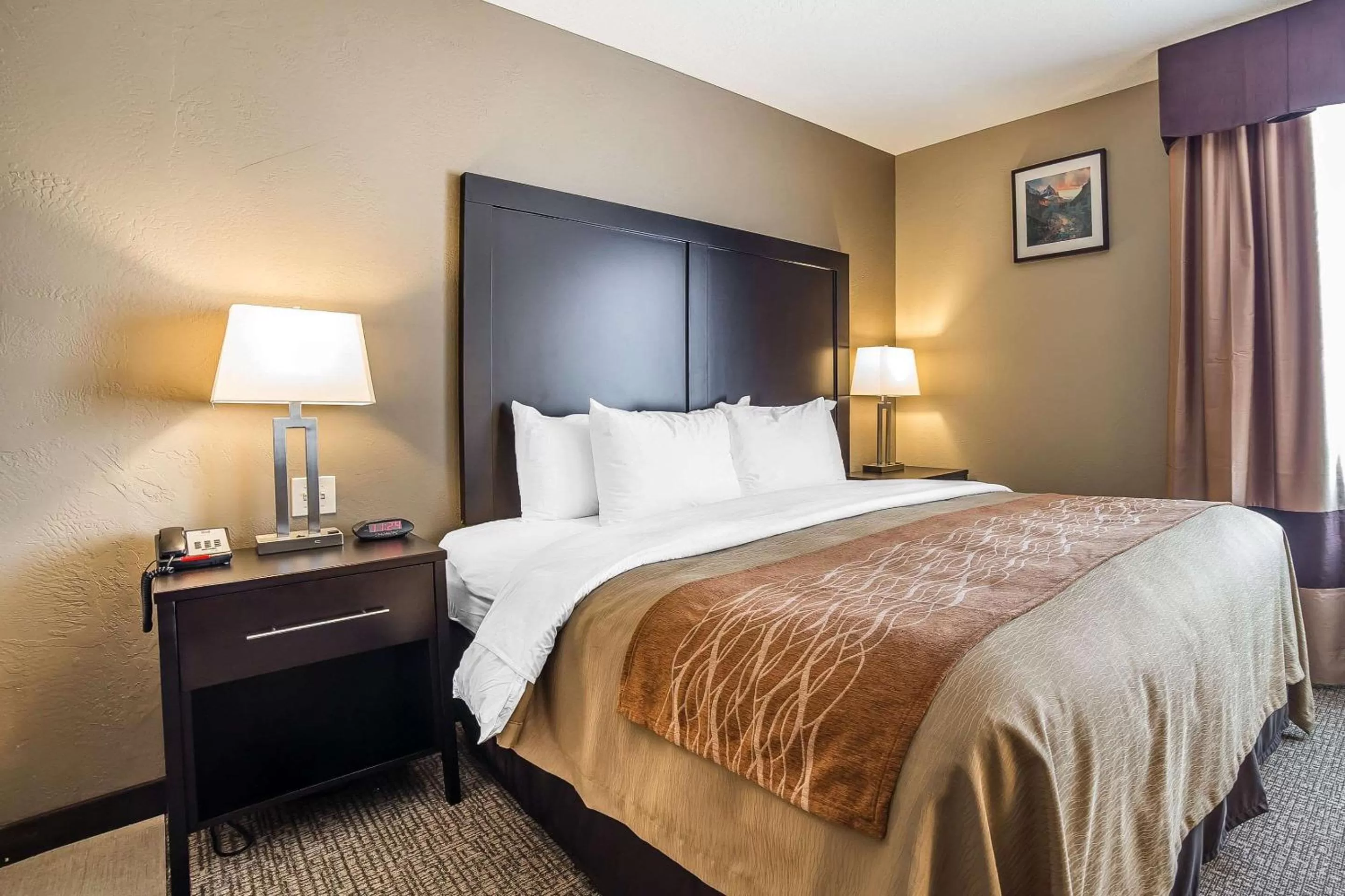 Photo of the whole room, Bed in Comfort Inn & Suites Vernal - National Monument Area