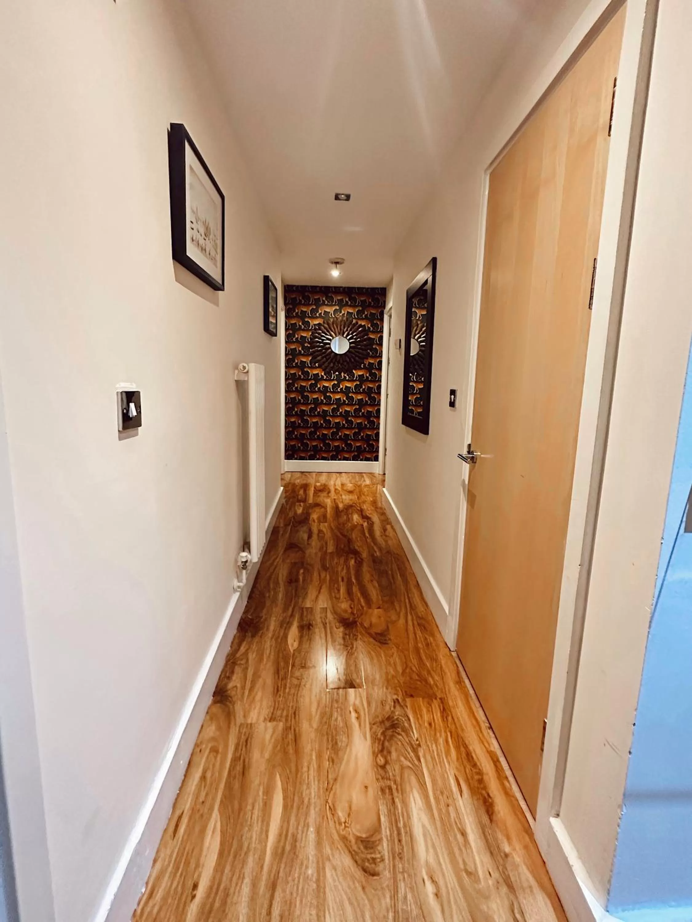 Facade/entrance in Canary Wharf - Luxury Apartments