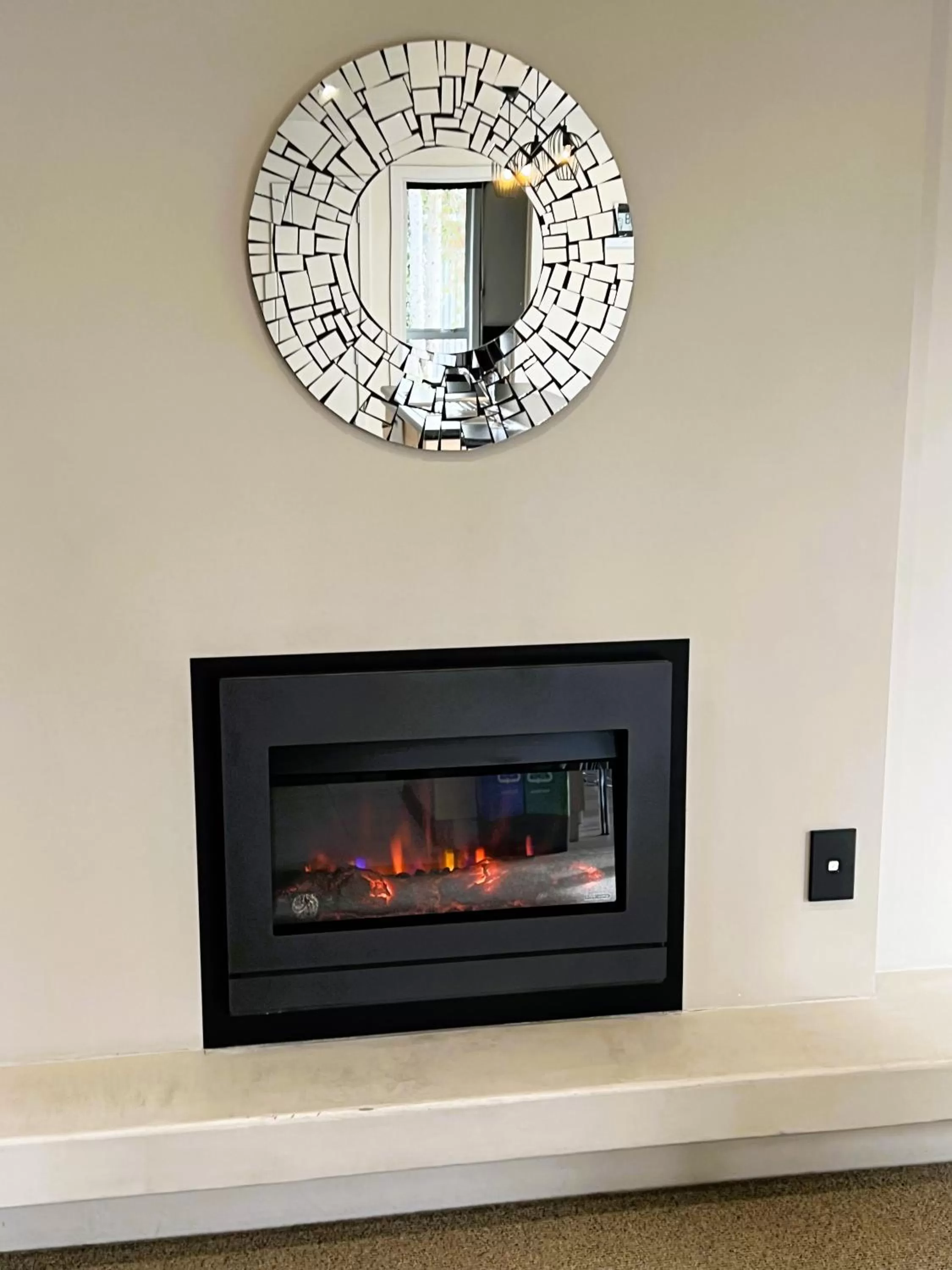 flat iron in Fiordland Lakeview Motel and Apartments