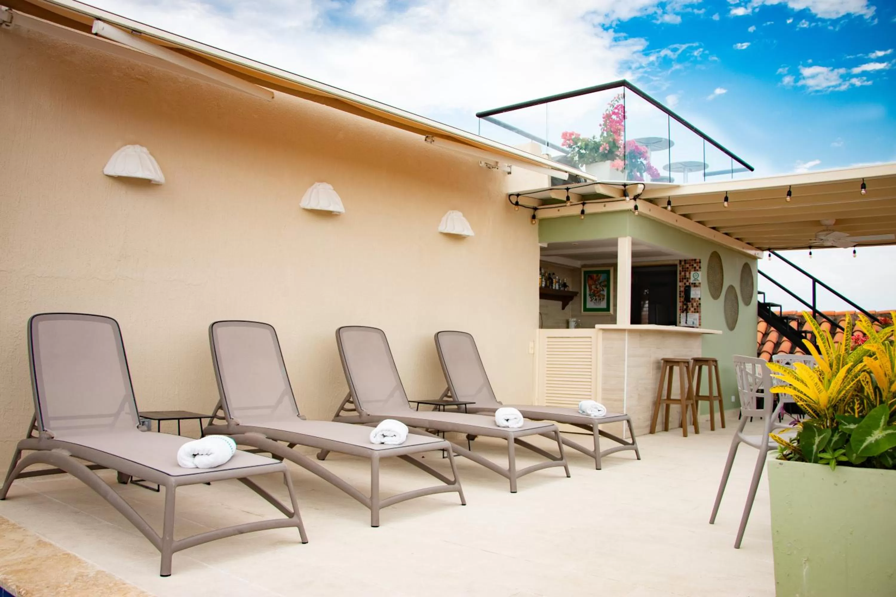 Swimming pool in Hotel Casa La Fe