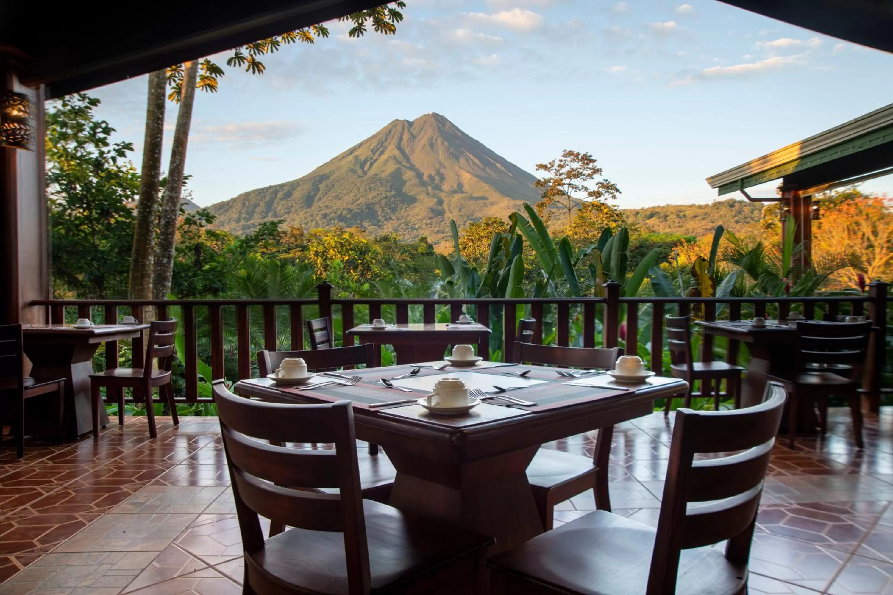 Restaurant/places to eat in Arenal Manoa Resort & Hot Springs