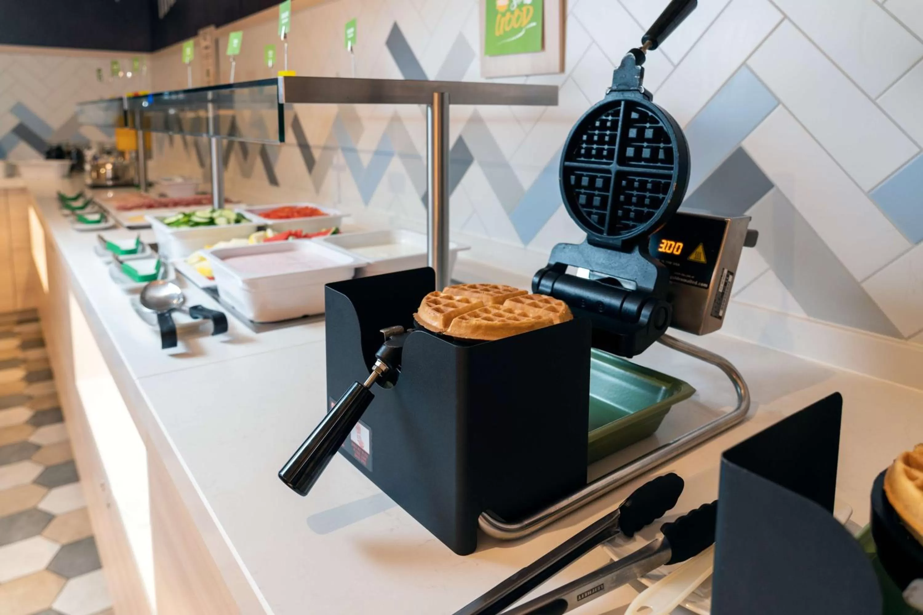 Breakfast in Hampton By Hilton Kiel