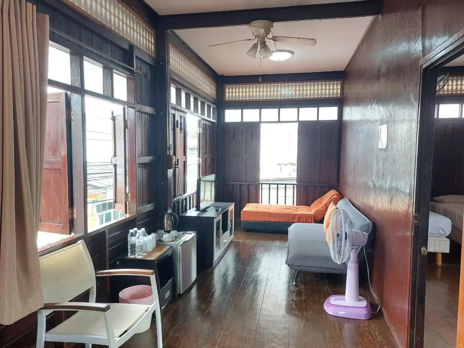 Balcony/Terrace, Seating Area in MANDARIN LODGE by victor