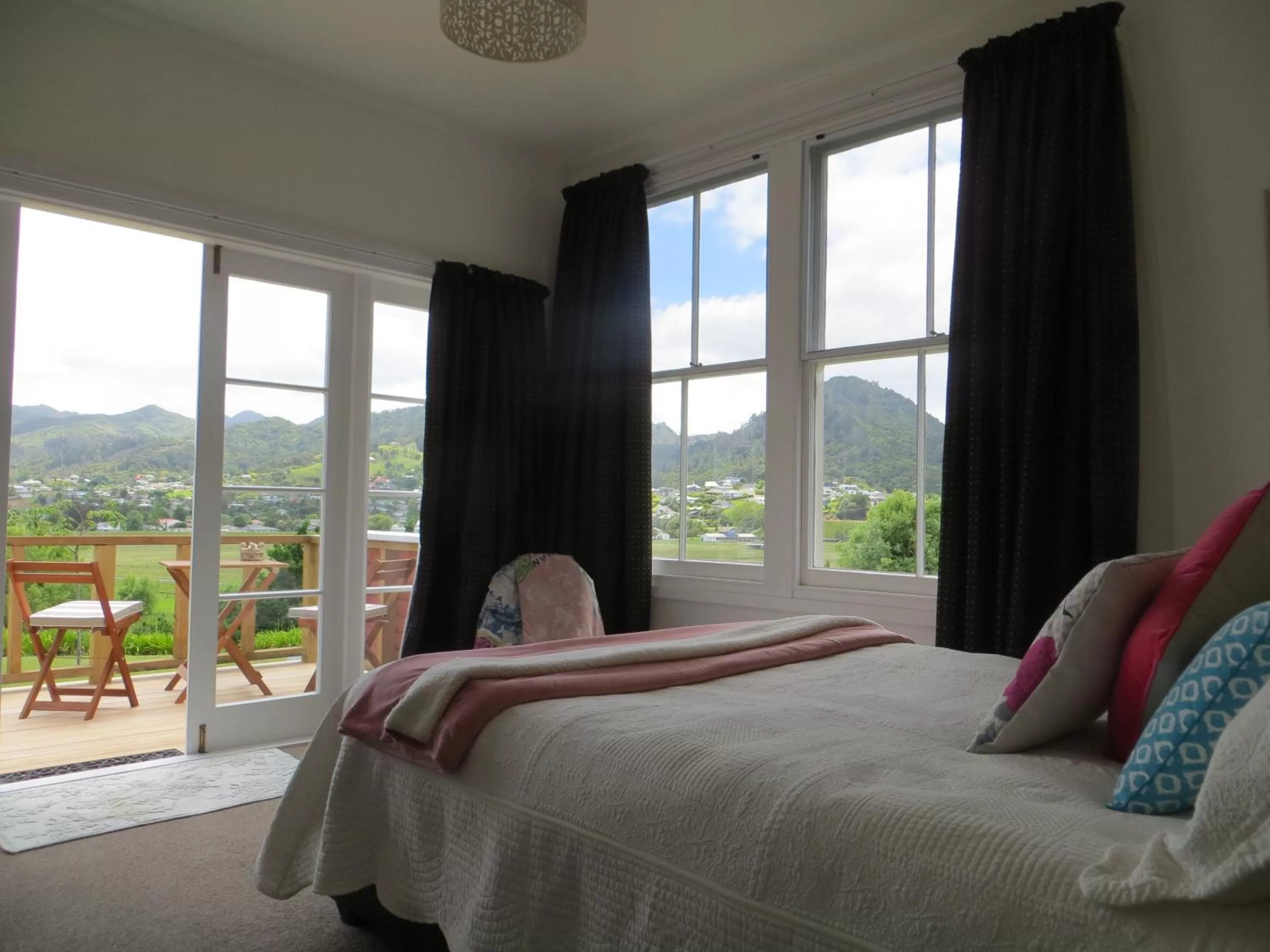 Bedroom, Room Photo in Cotswold Cottage Bed and Breakfast