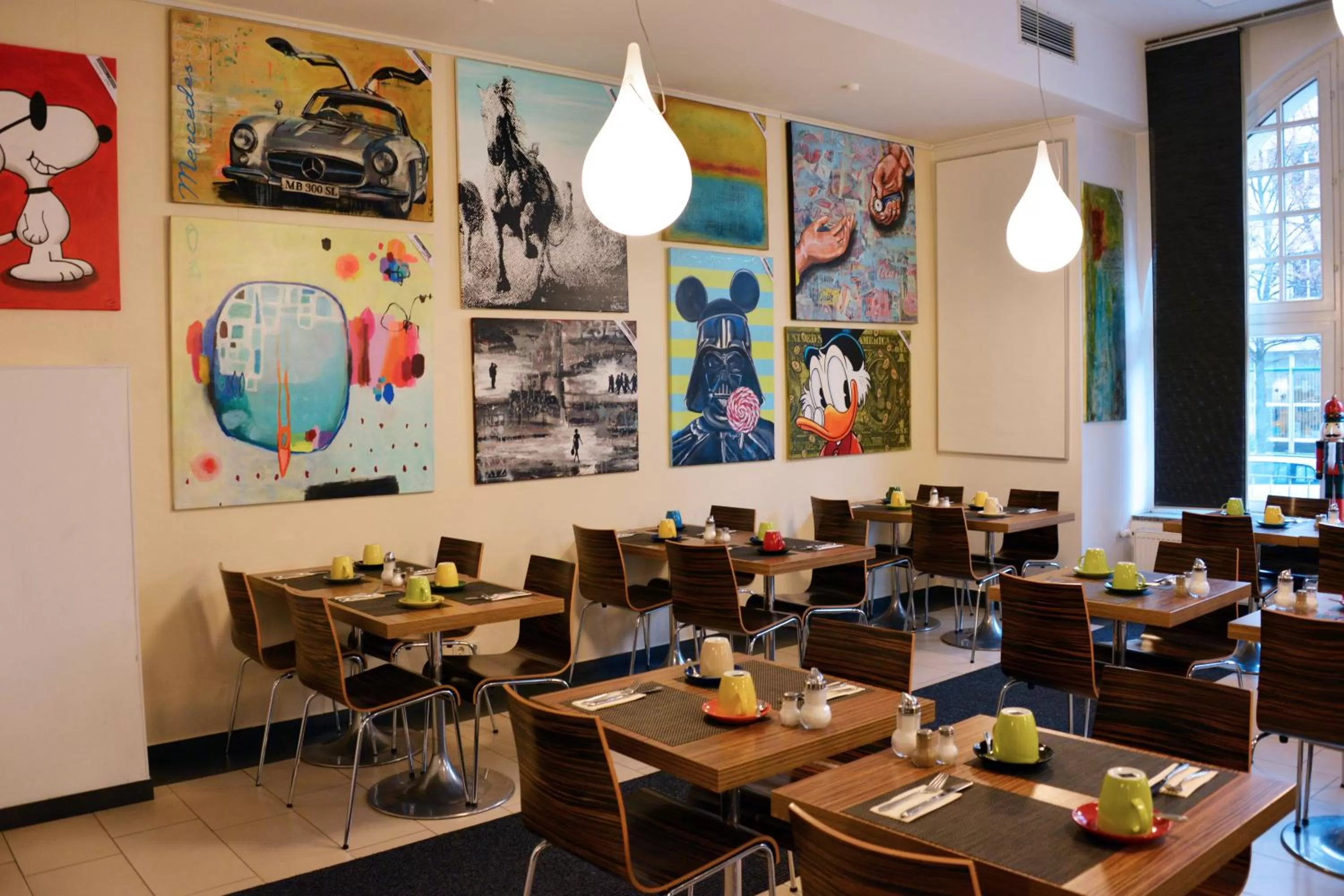 Restaurant/places to eat in Arthotel Munich