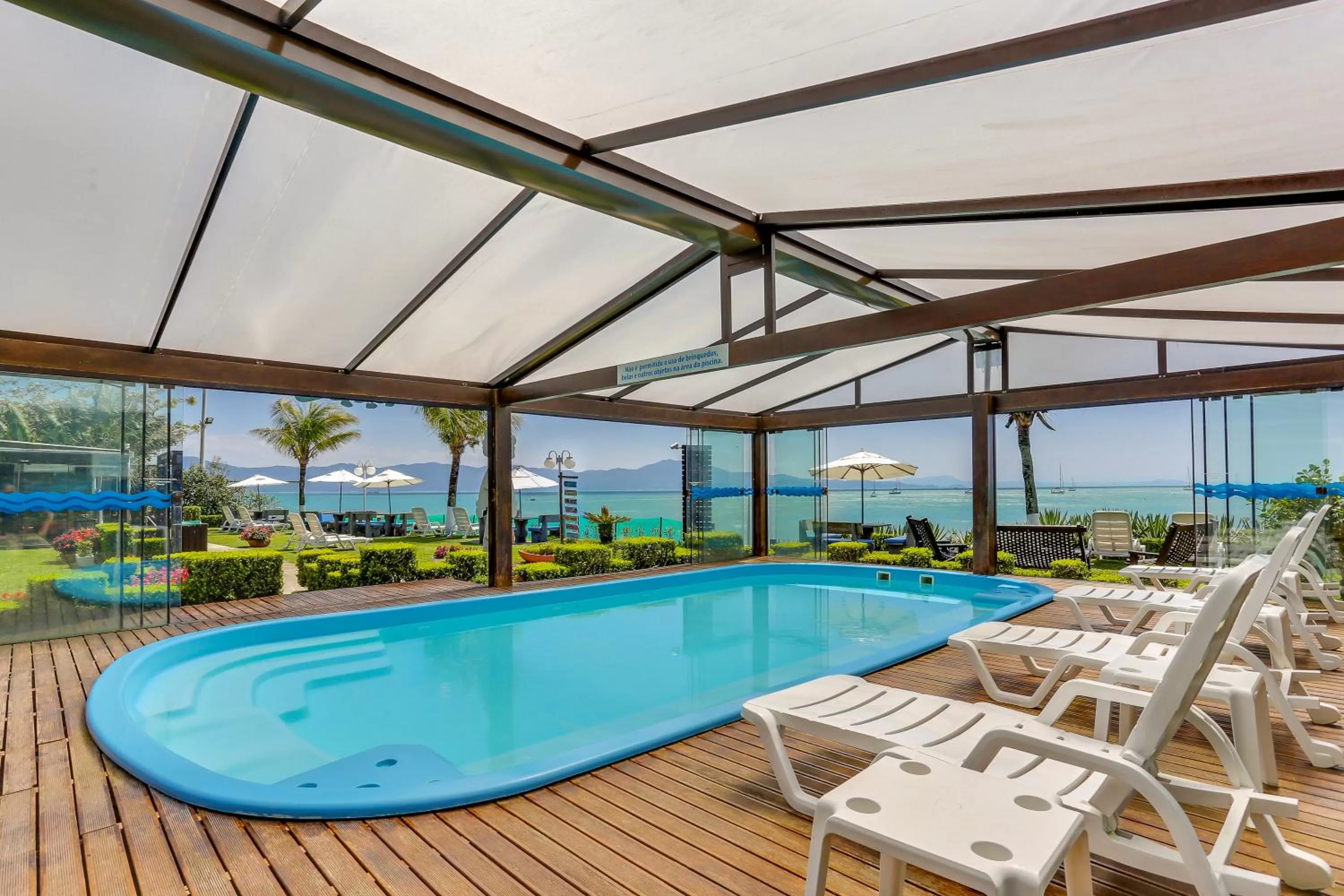 Pool view in Hotel Sete Ilhas