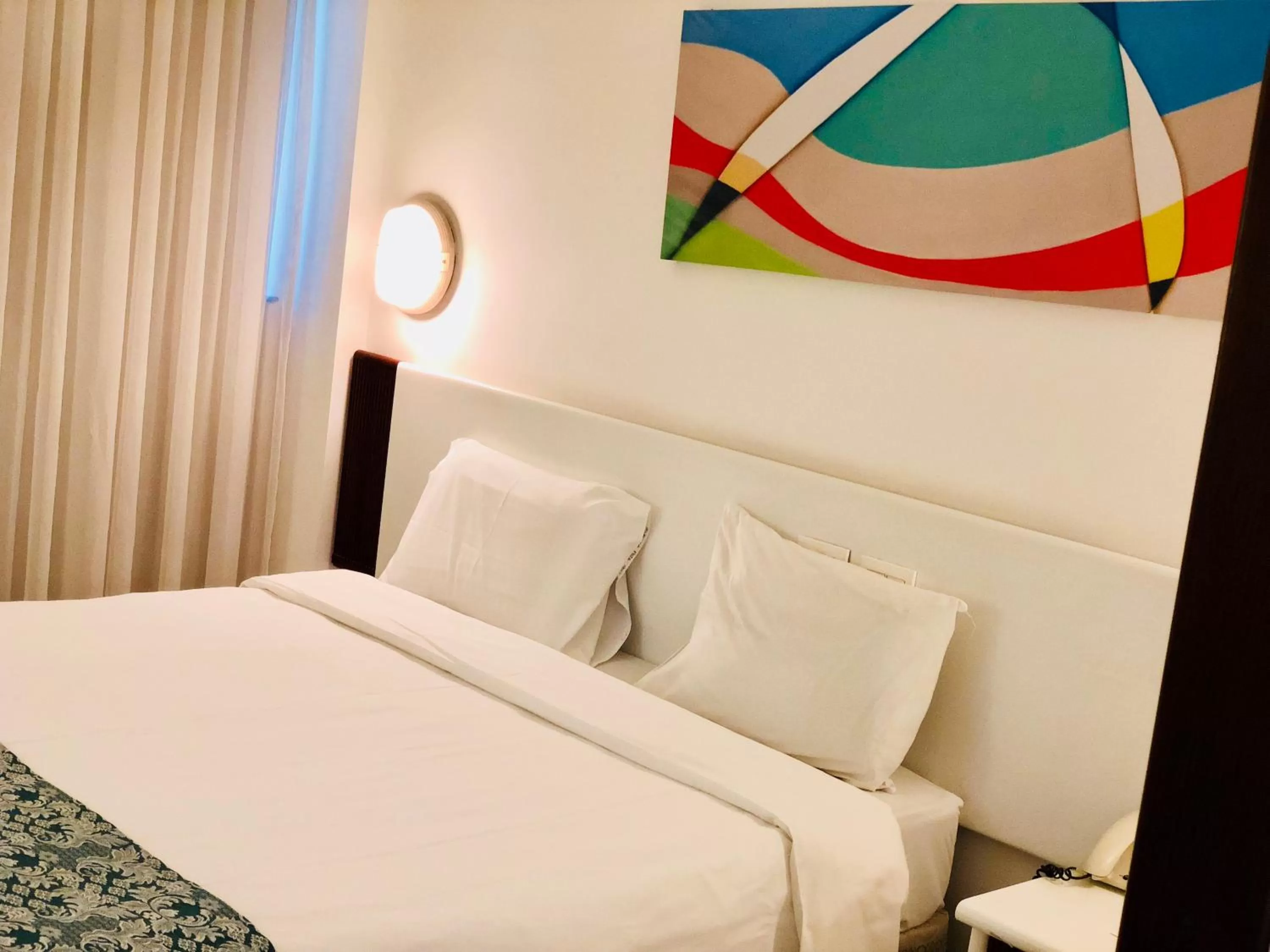 Bed in Boulevard Plaza