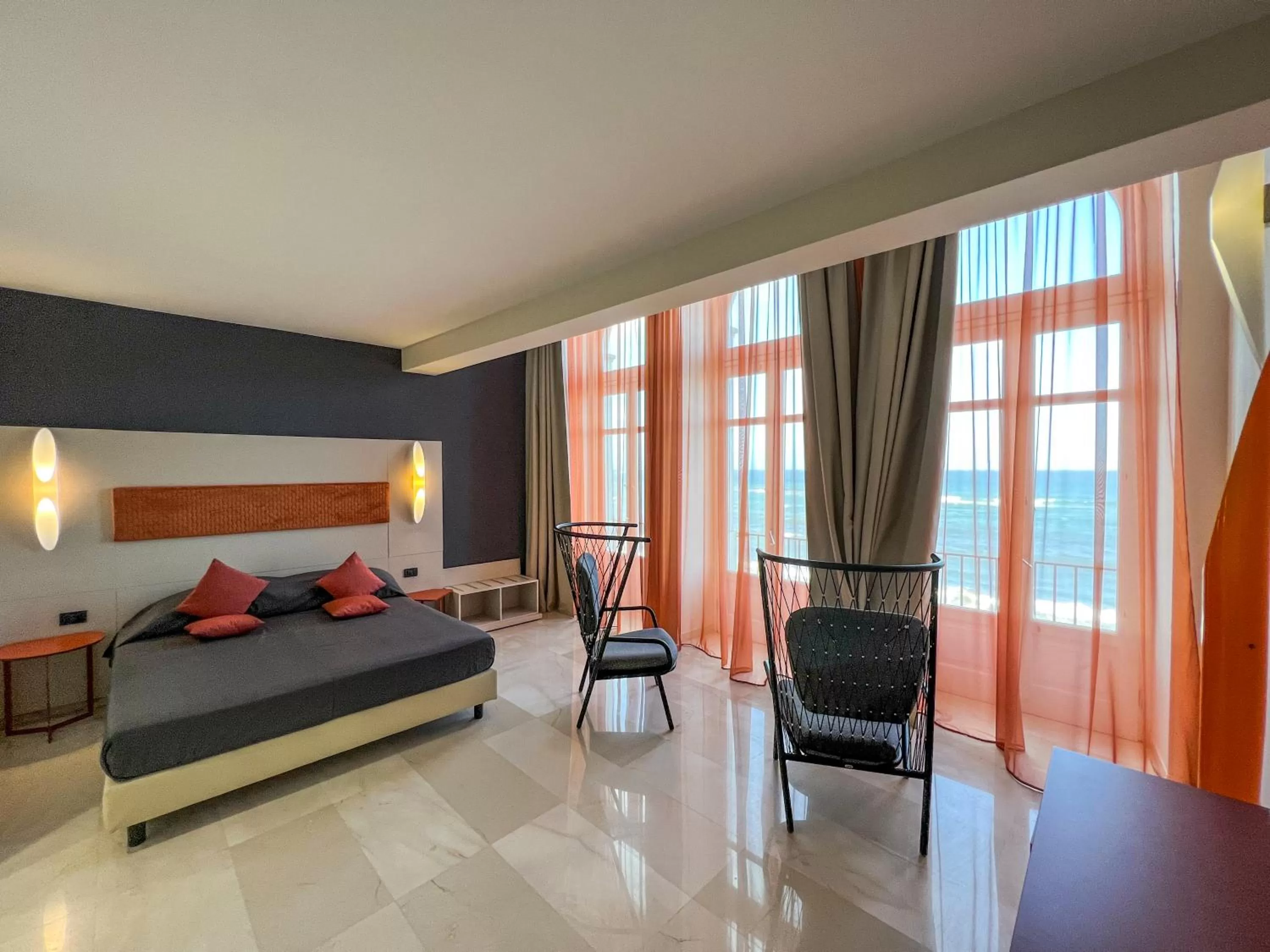 Photo of the whole room, Bed in Central Gallery Rooms- Palazzo D'Ali' Staiti XIX