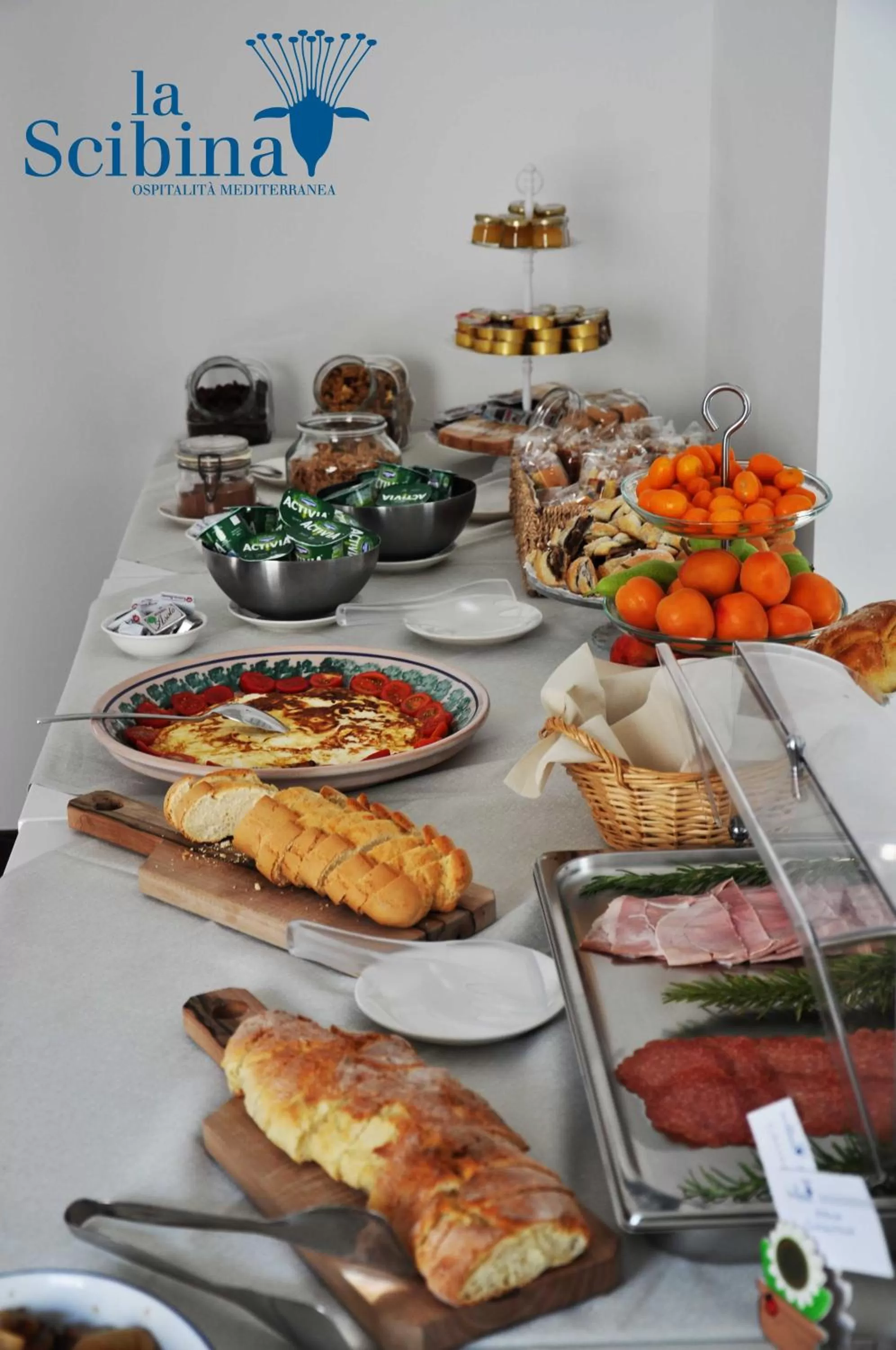 Continental breakfast in La Scibina