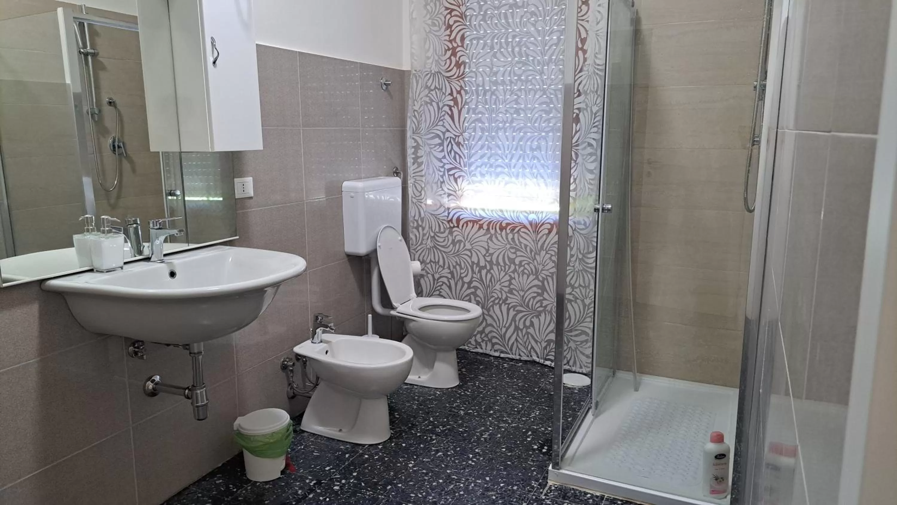 Bathroom in B & B le tre rose