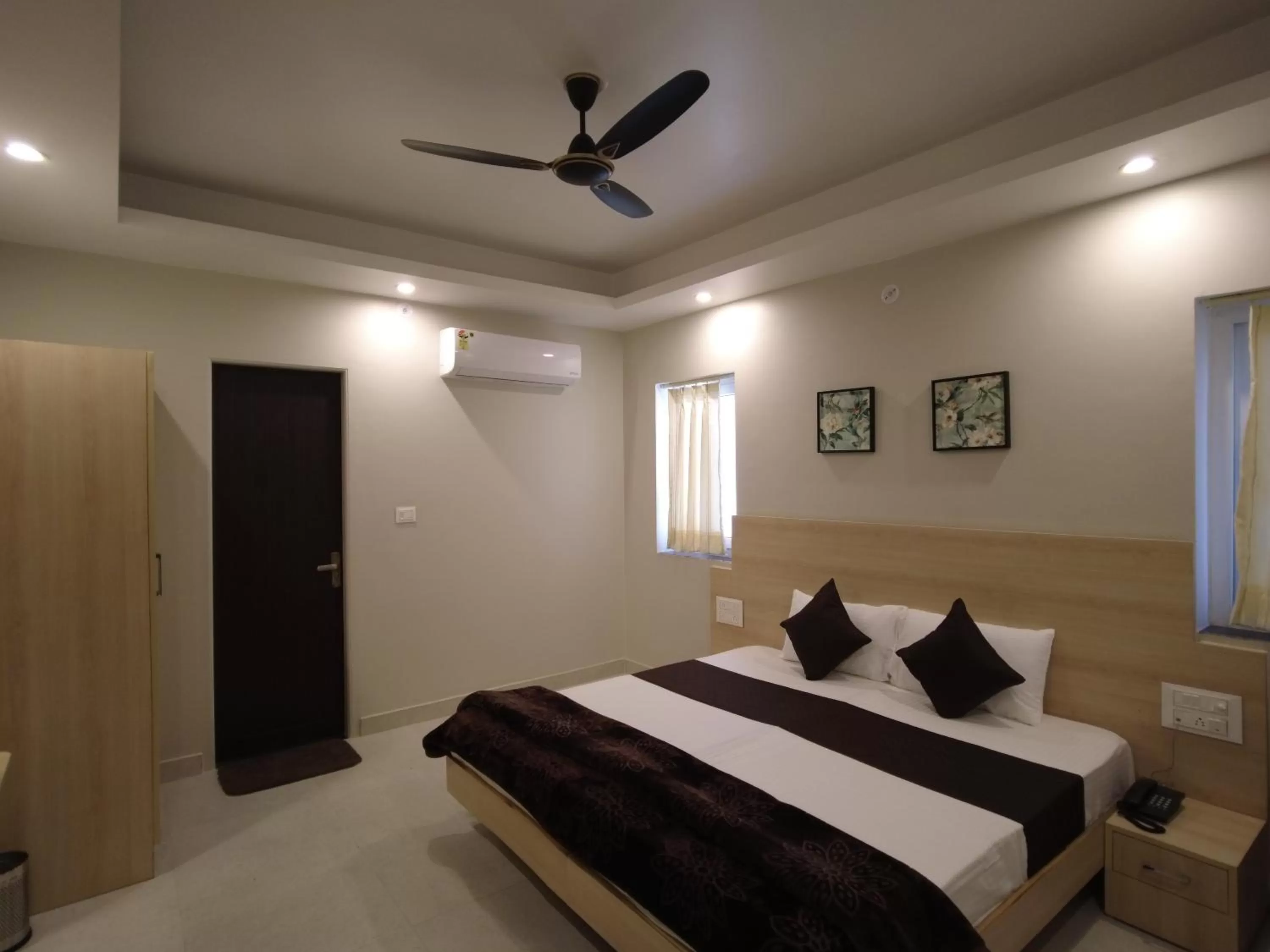 Bed in Punyah Residency Rishikesh