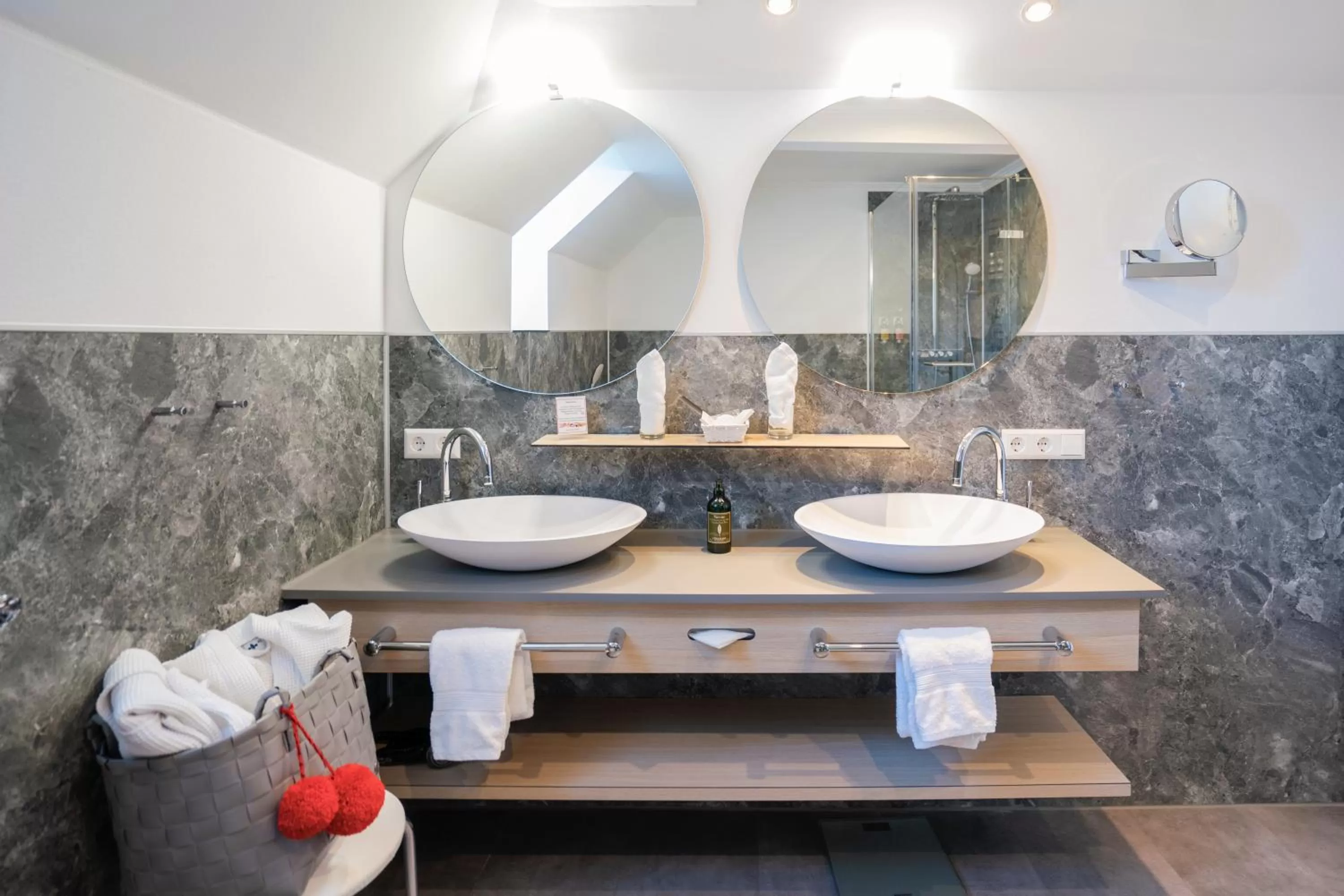 Bathroom in Kaisers Tanne - Premium Alles Inklusive Hotel