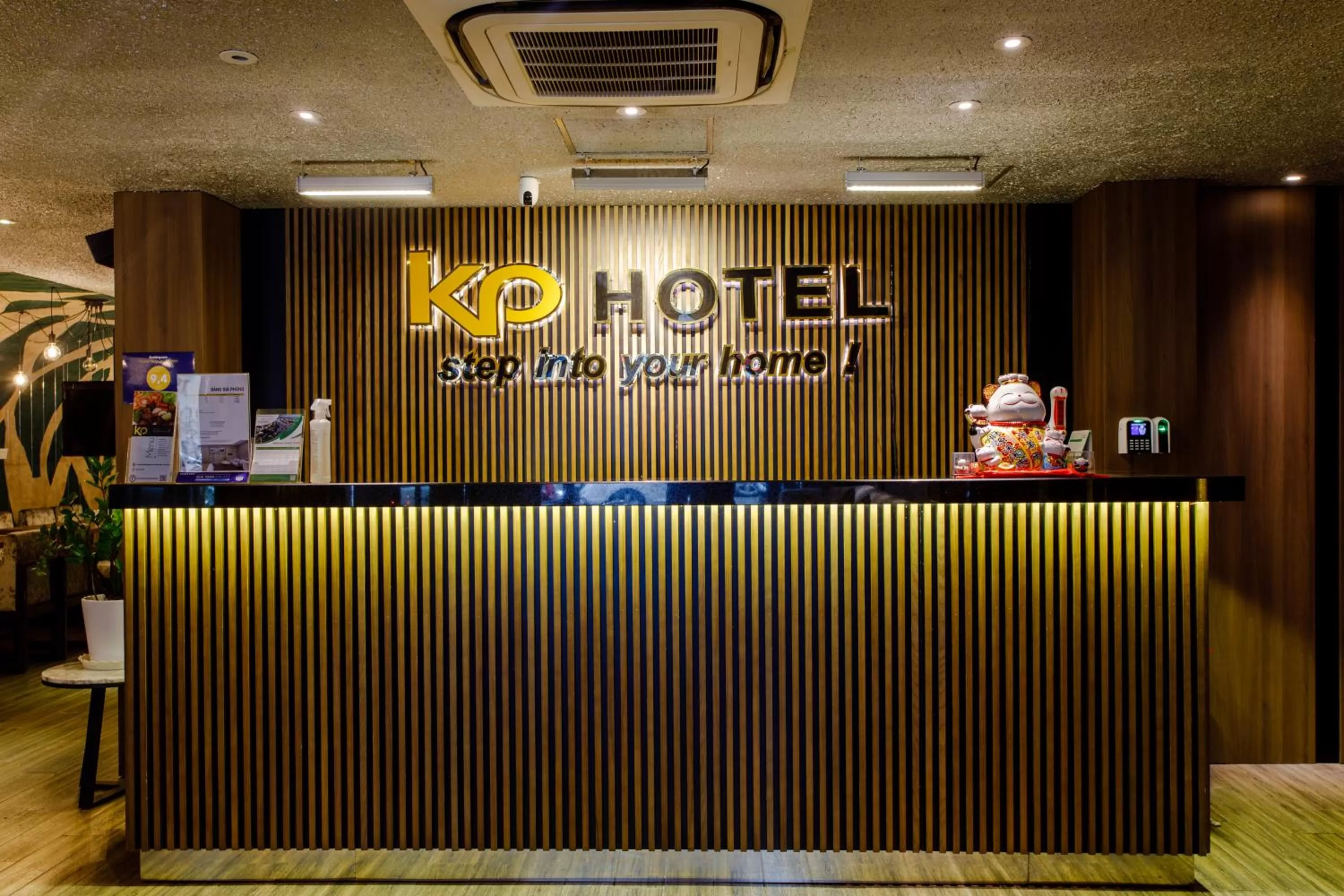 Lobby or reception in KP Hotel