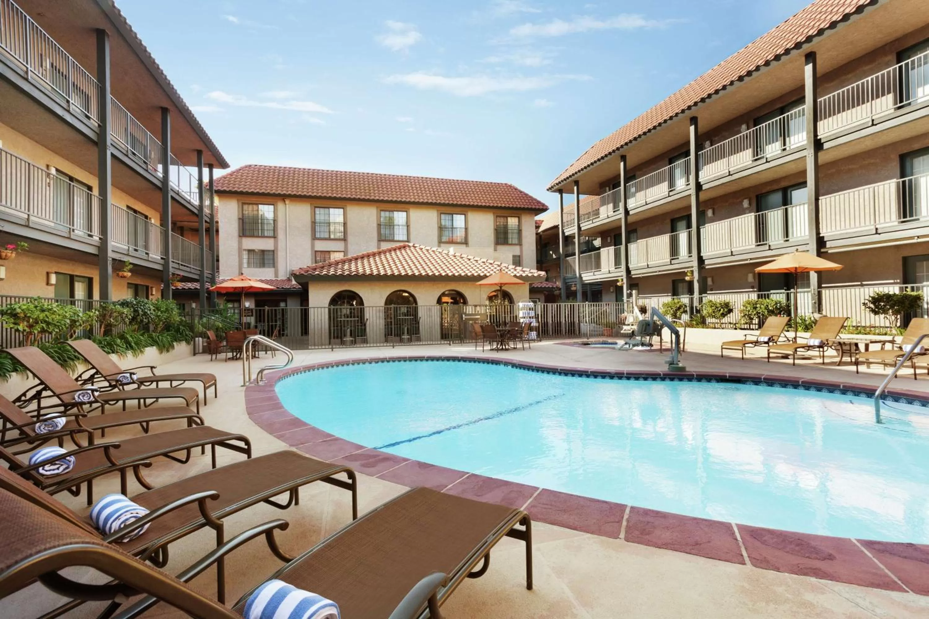 Pool view in Embassy Suites by Hilton Lompoc Central Coast