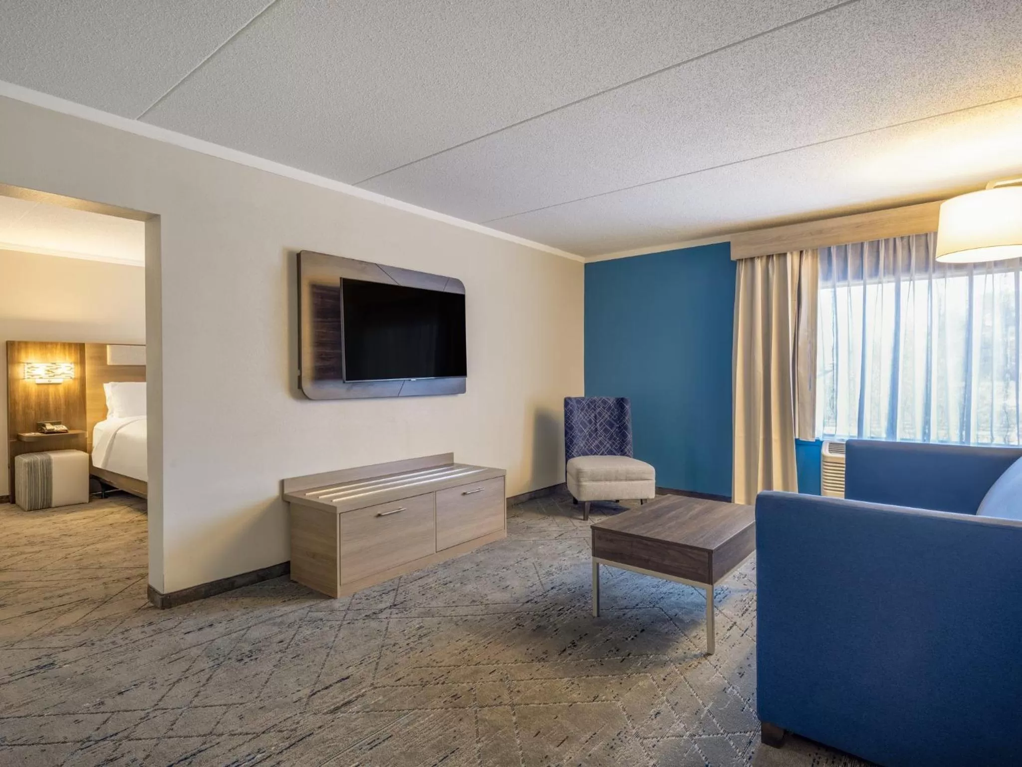 Bedroom in Holiday Inn Express & Suites Greensboro - I-40 atWendover by IHG