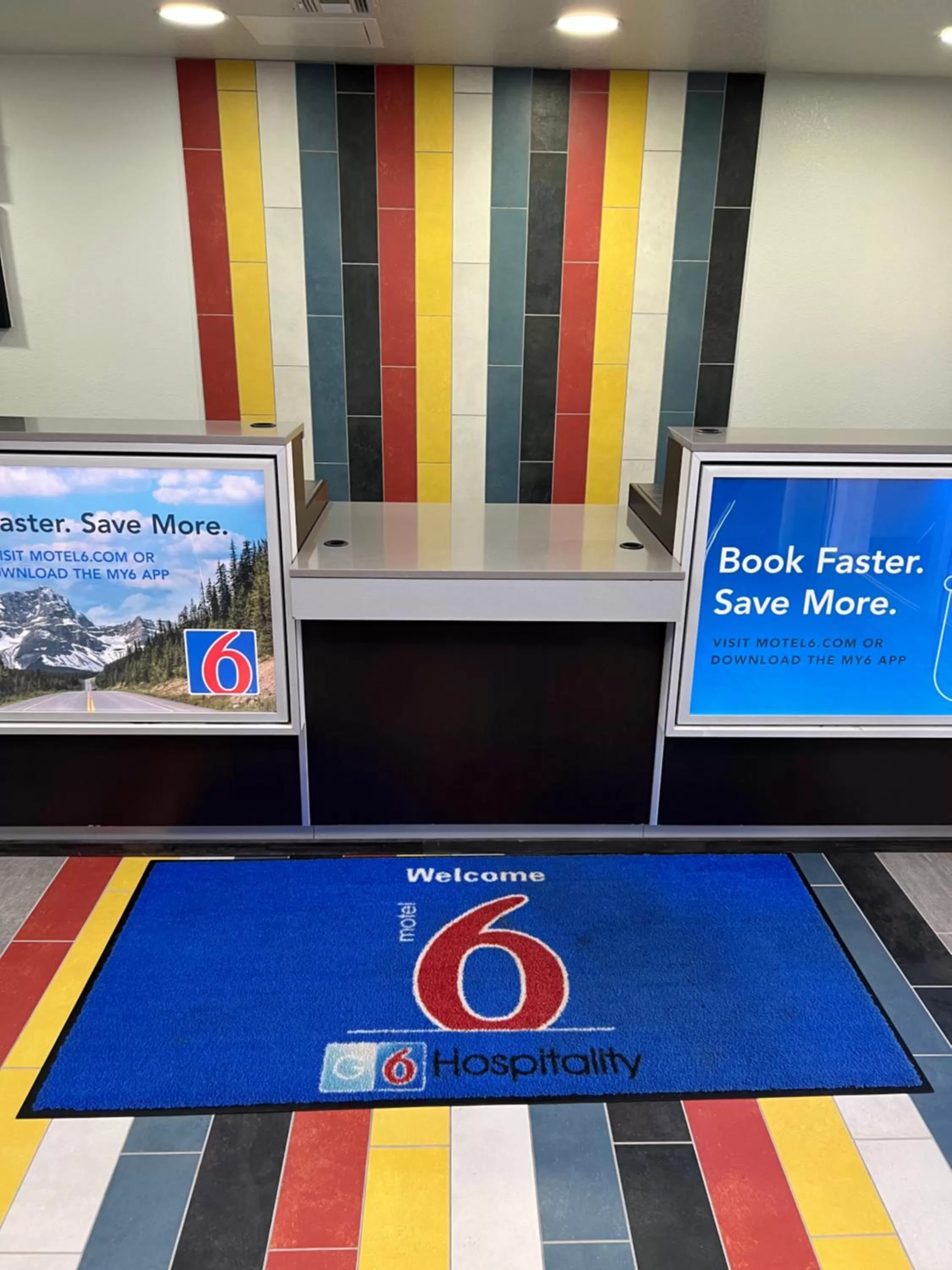 Lobby or reception in Motel 6-El Reno, OK