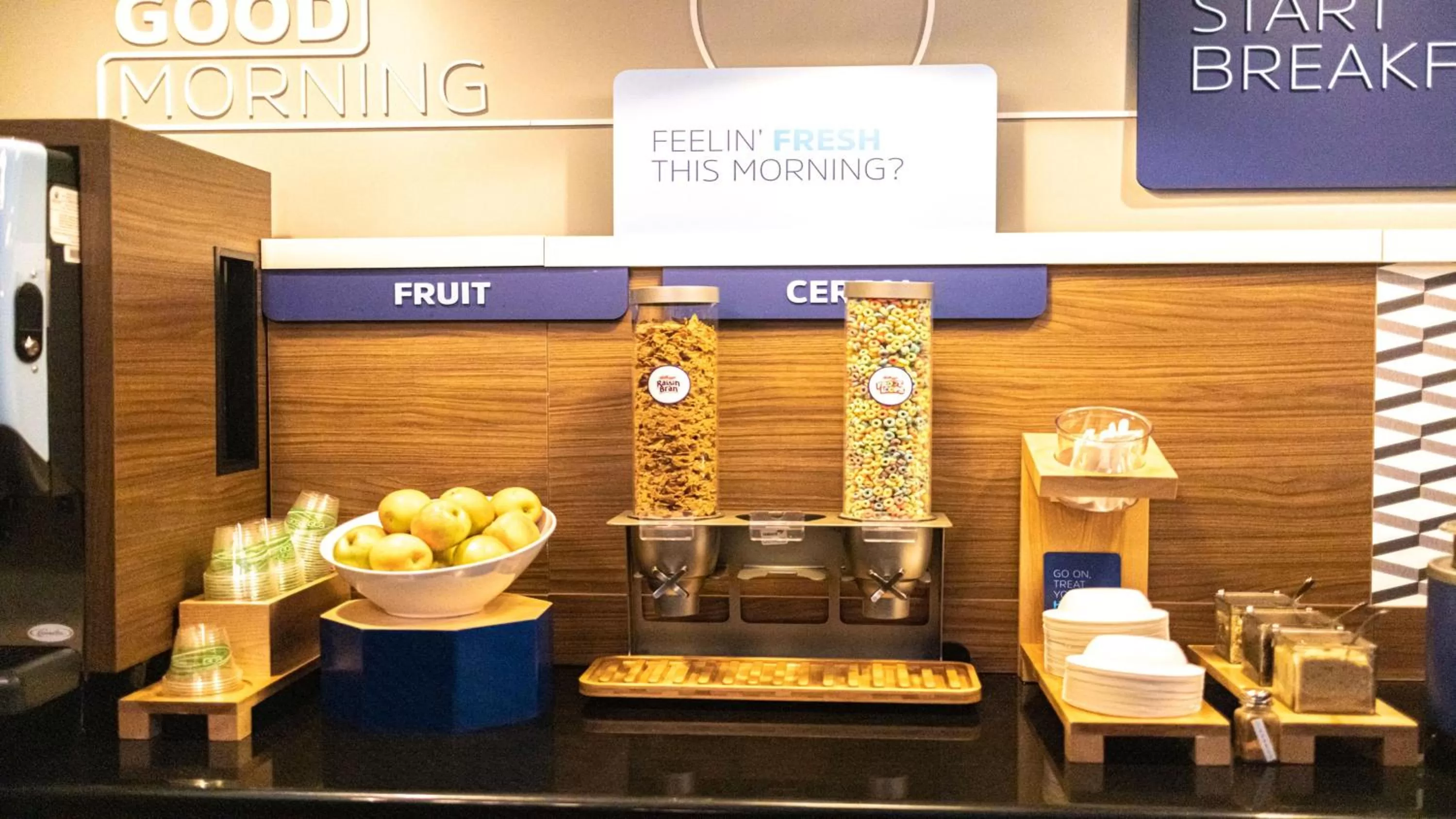 Breakfast in Holiday Inn Express Berkeley by IHG