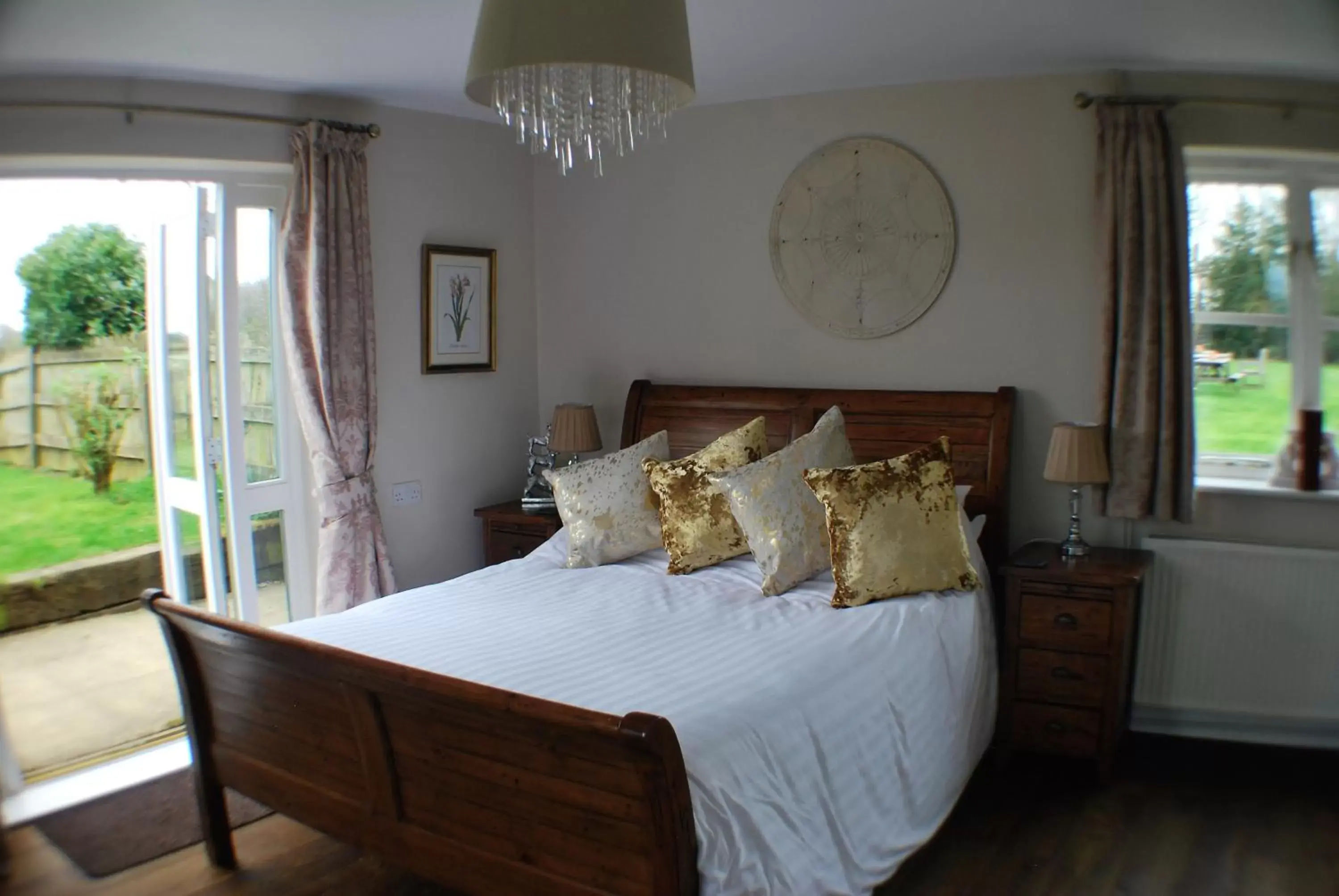 Double Room in The Bowl Inn Double Room in The Bowl Inn