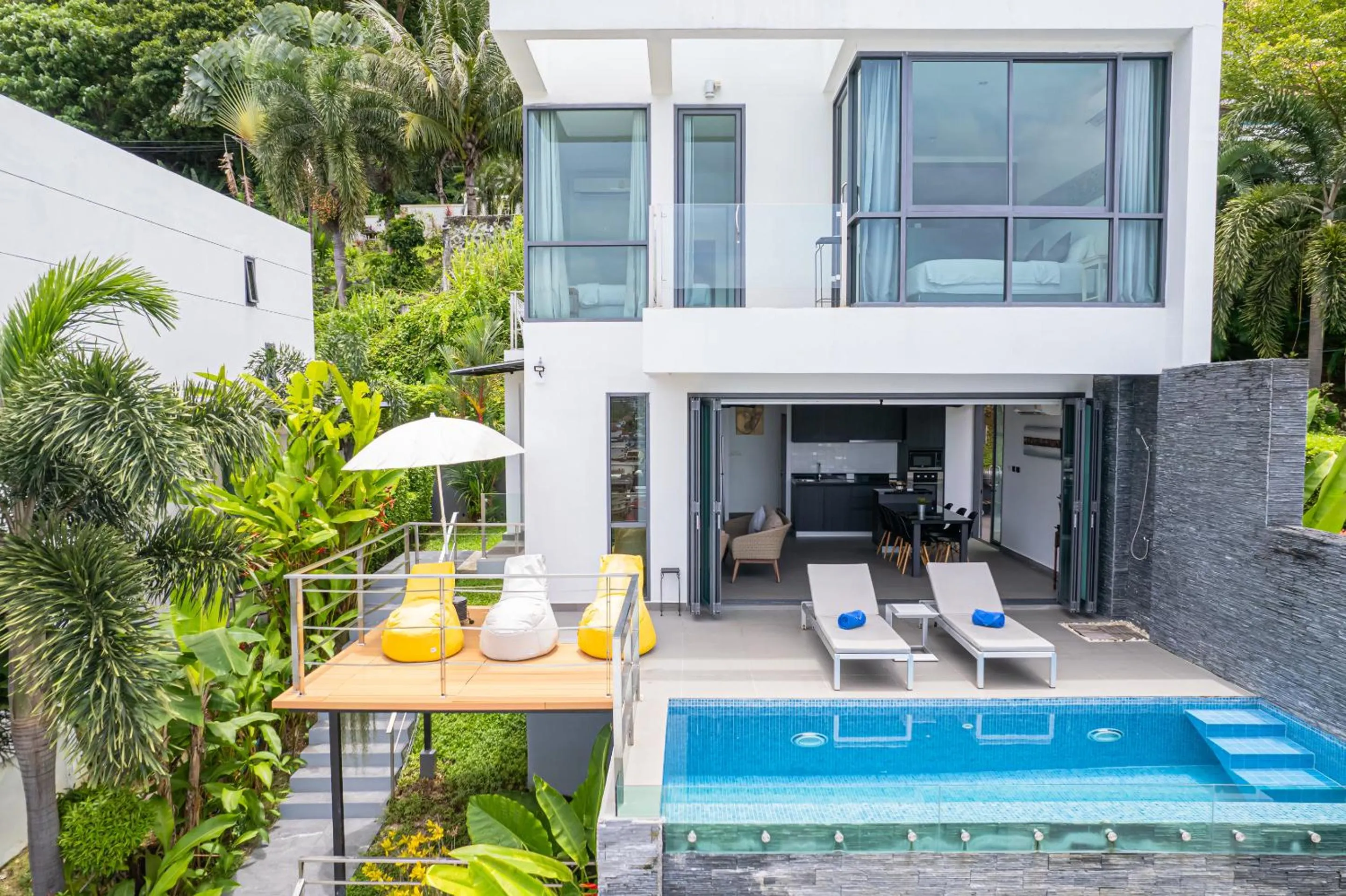 Property building in Baan Saint-Tropez Seaview Villas Kata Beach