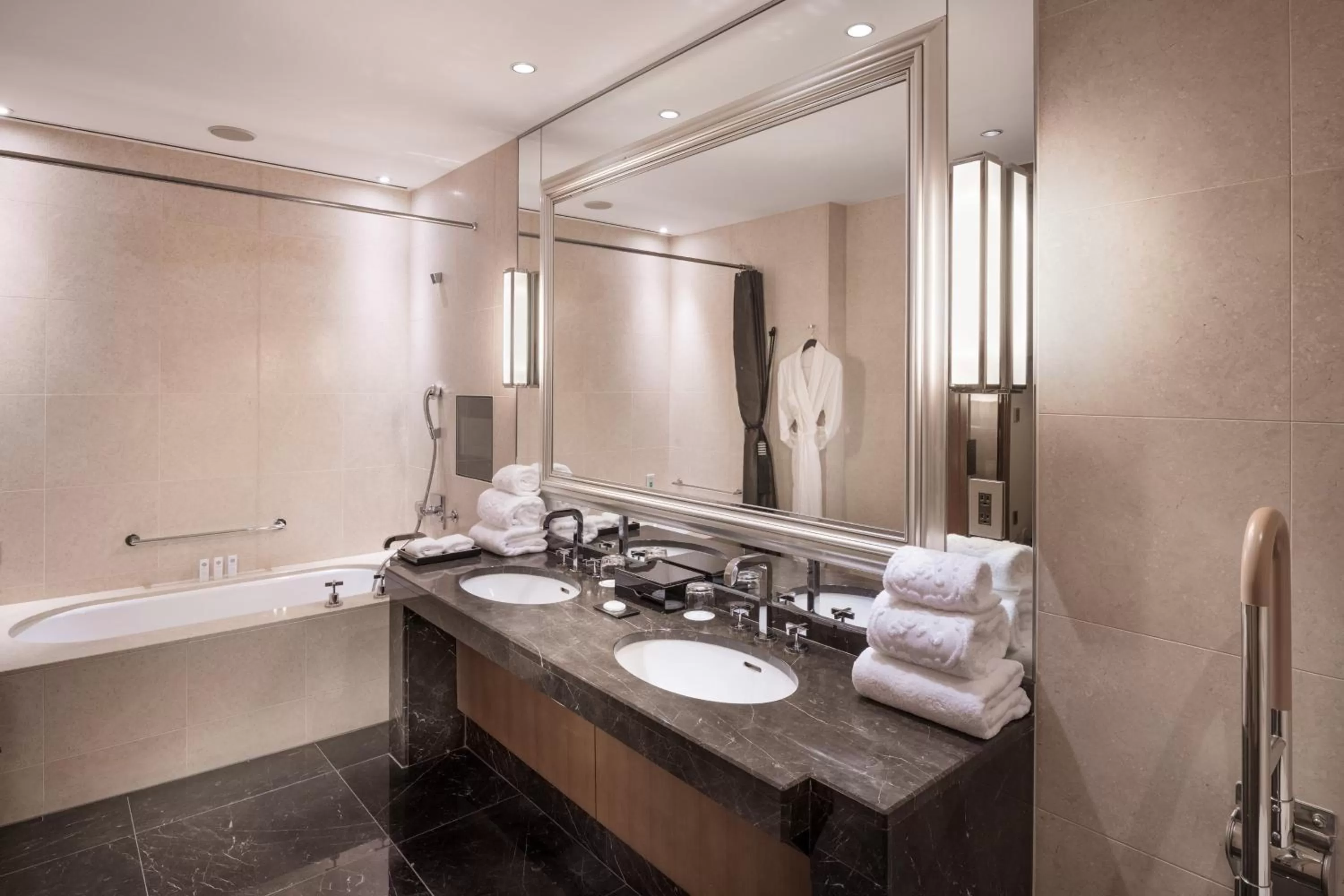 Bathroom in The St. Regis Osaka