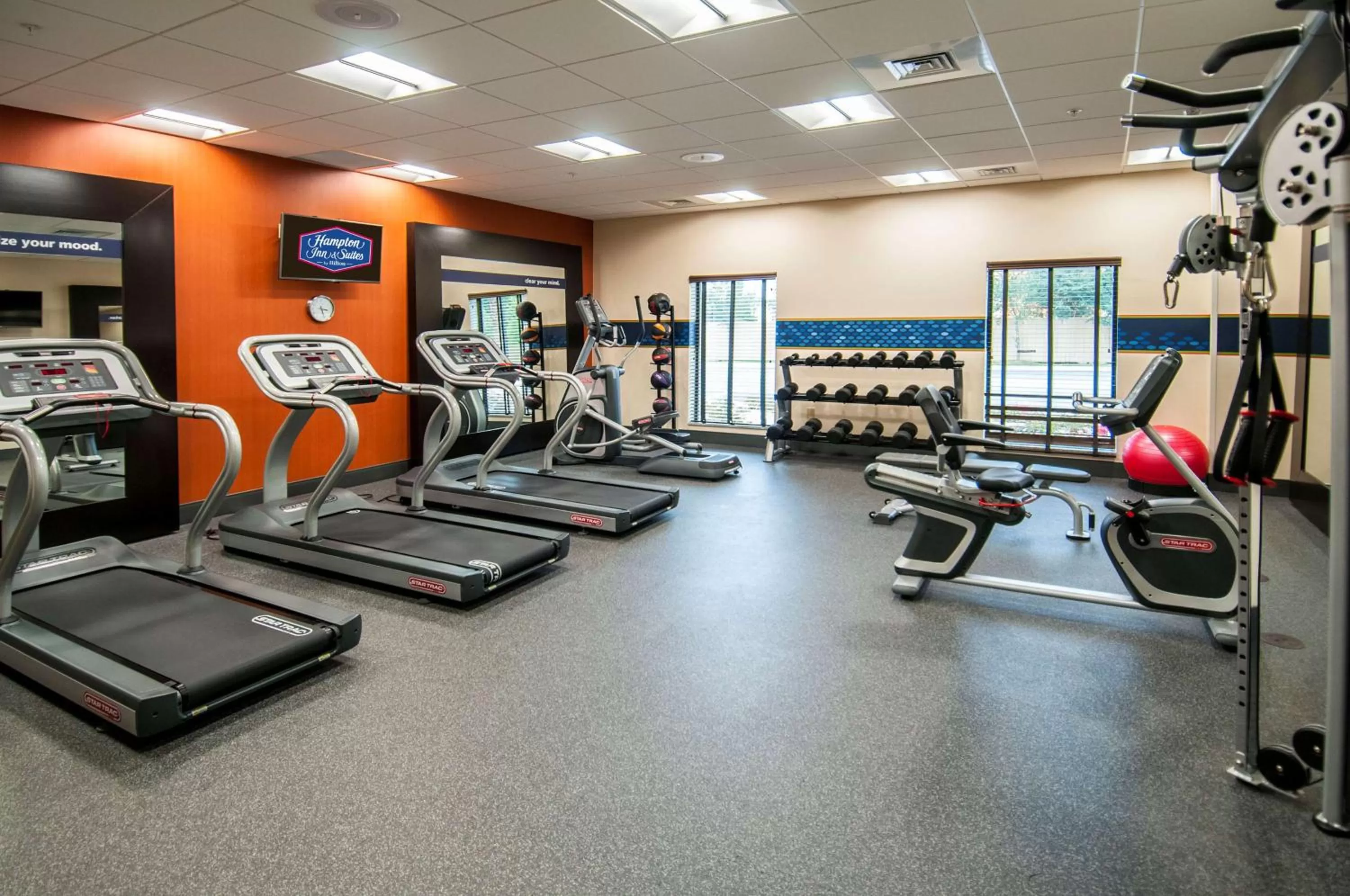 Fitness centre/facilities in Hampton Inn & Suites Pensacola/I-10 Pine Forest Road