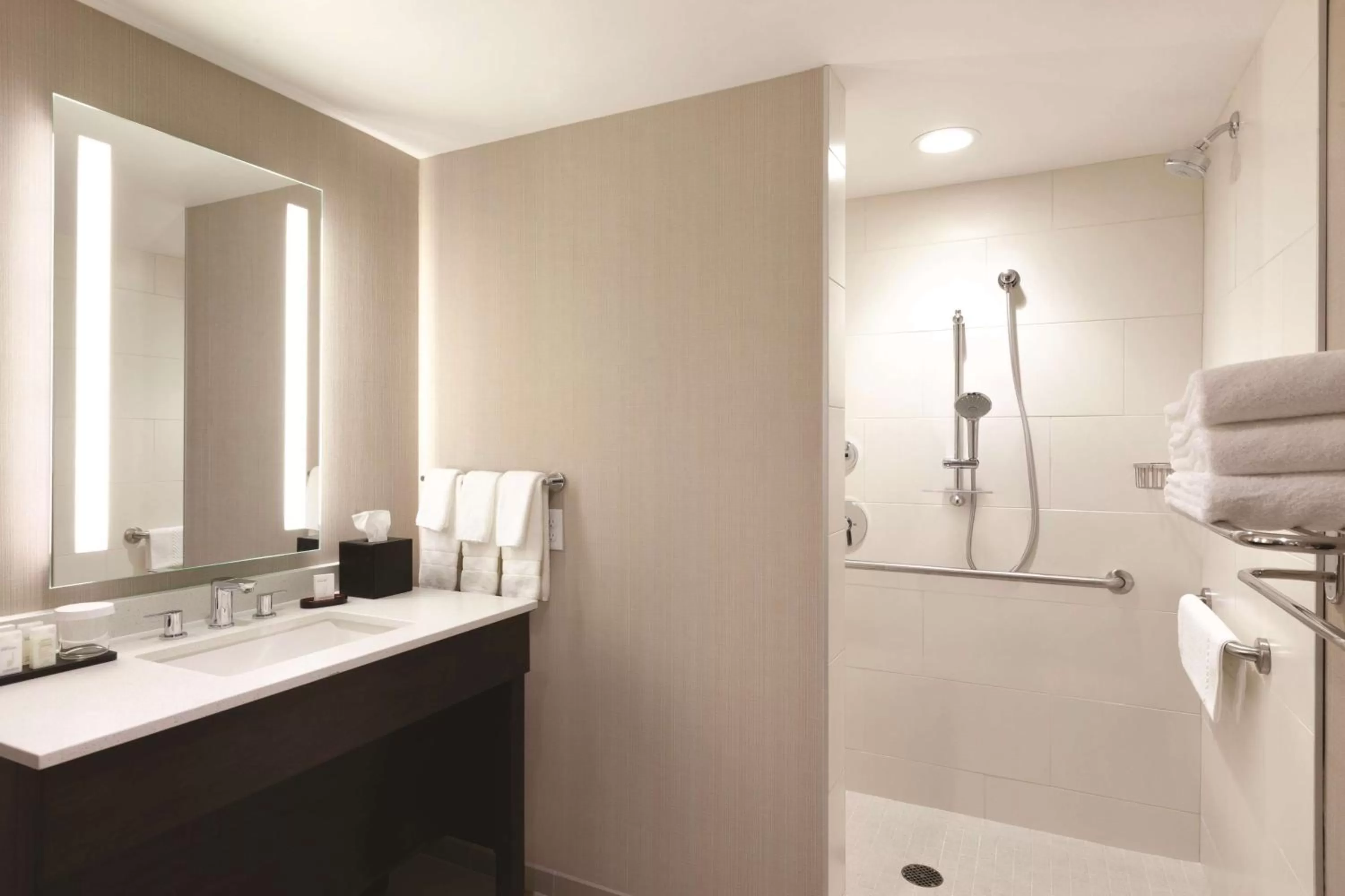 Shower in Embassy Suites Oklahoma City Downtown/Medical Center