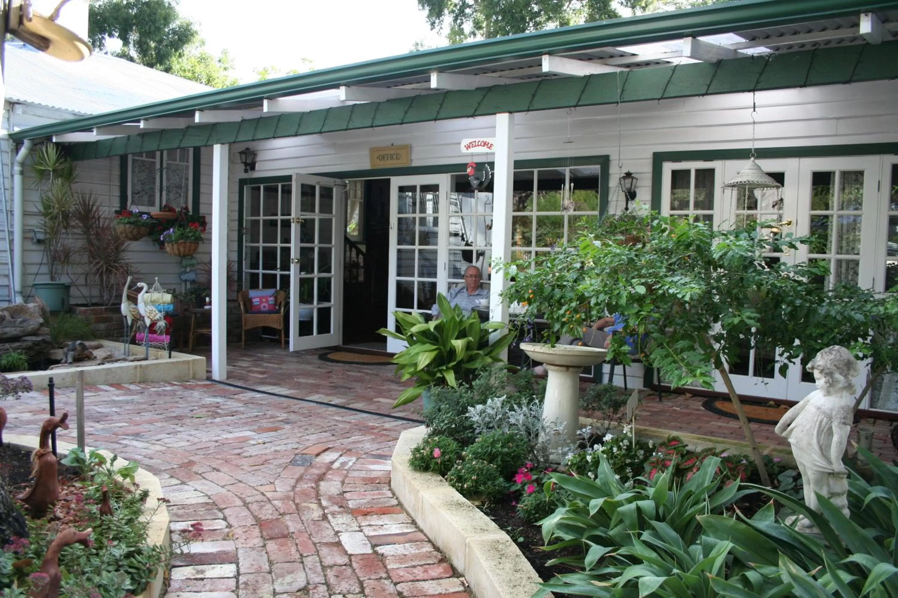 Facade/entrance in Rosebridge House Bed & Breakfast Adult Retreat