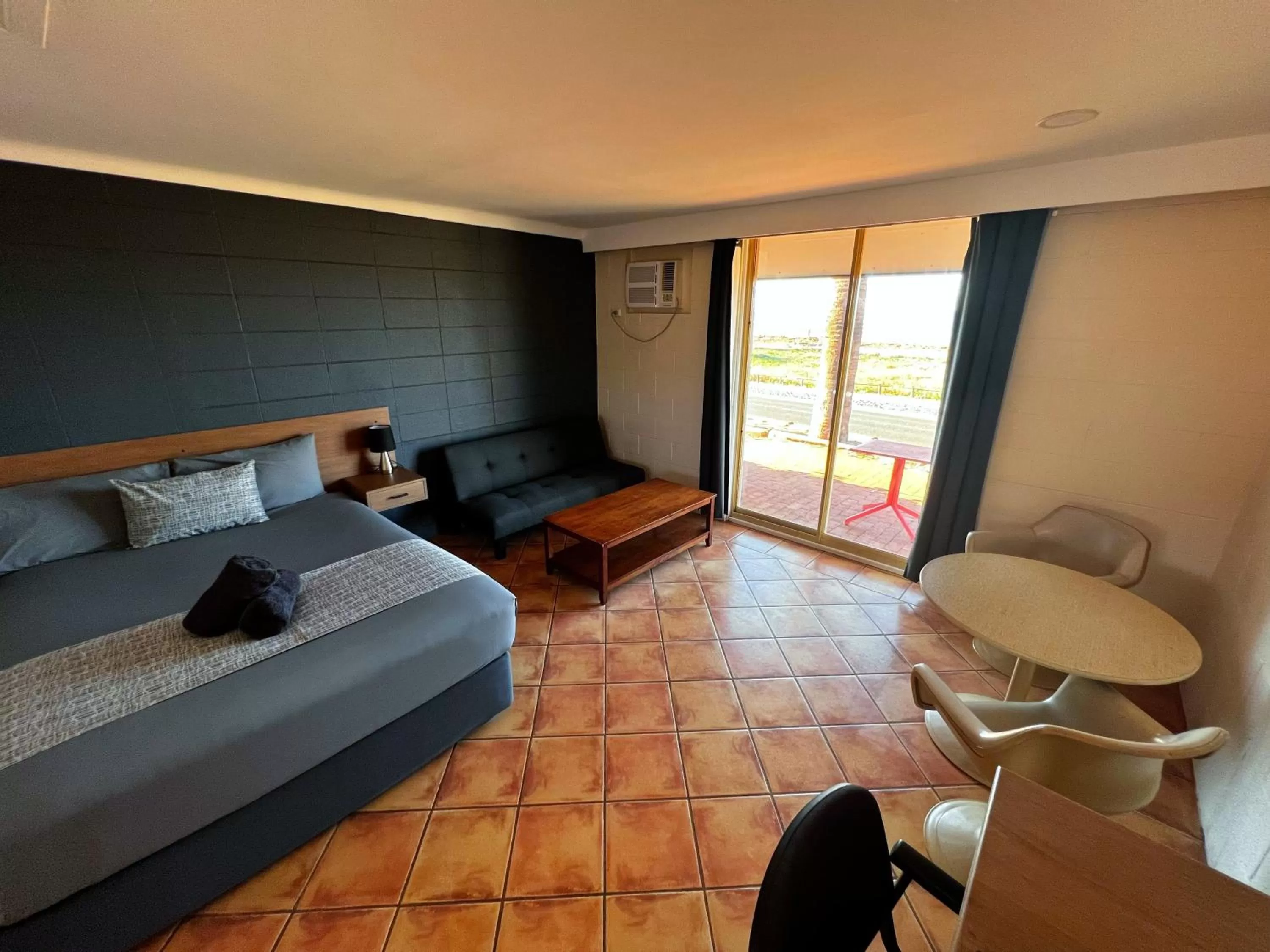 Bedroom, Bed in Hospitality Port Hedland