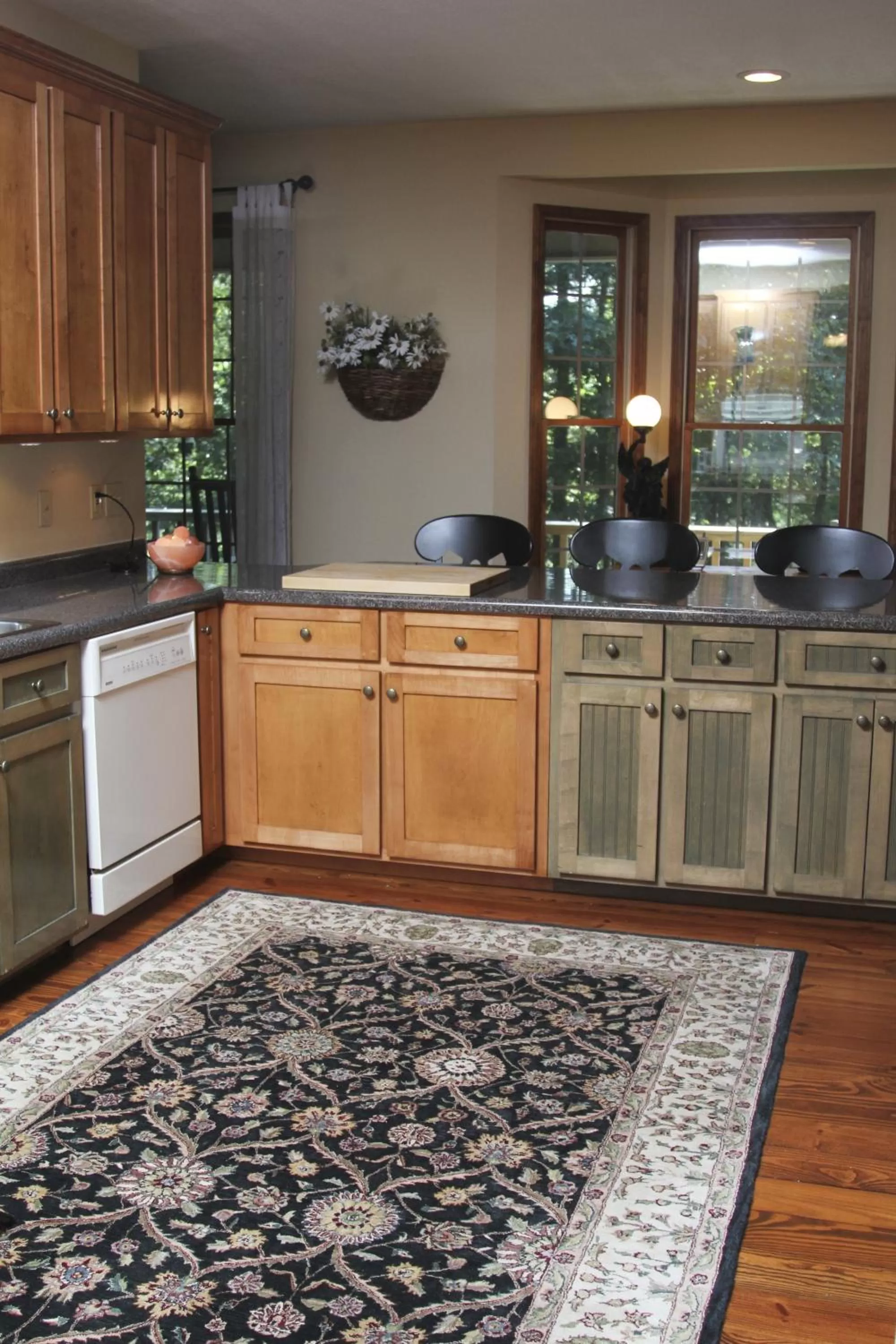 Kitchen or kitchenette in Paradise Hills, Winery Resort & Spa