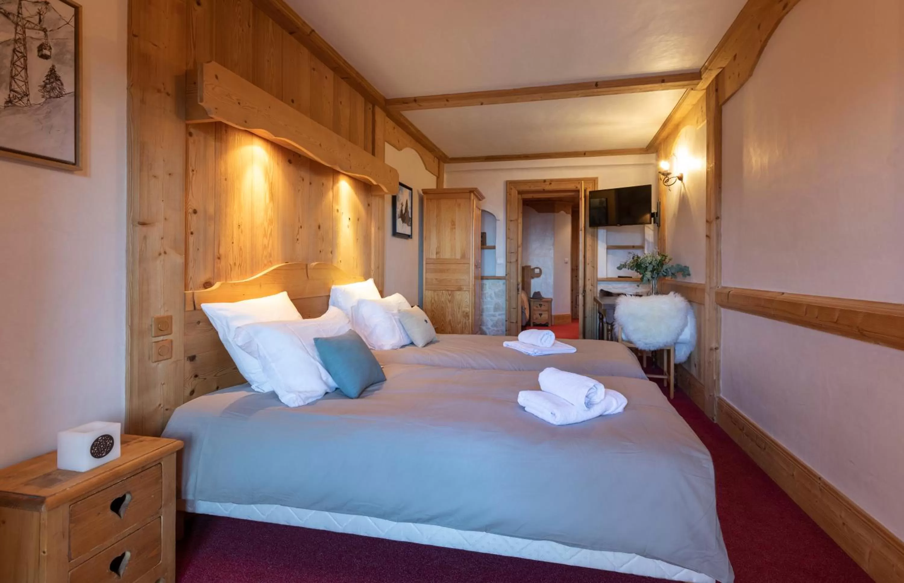 Bedroom, Bed in TERRESENS - LES CASCADES