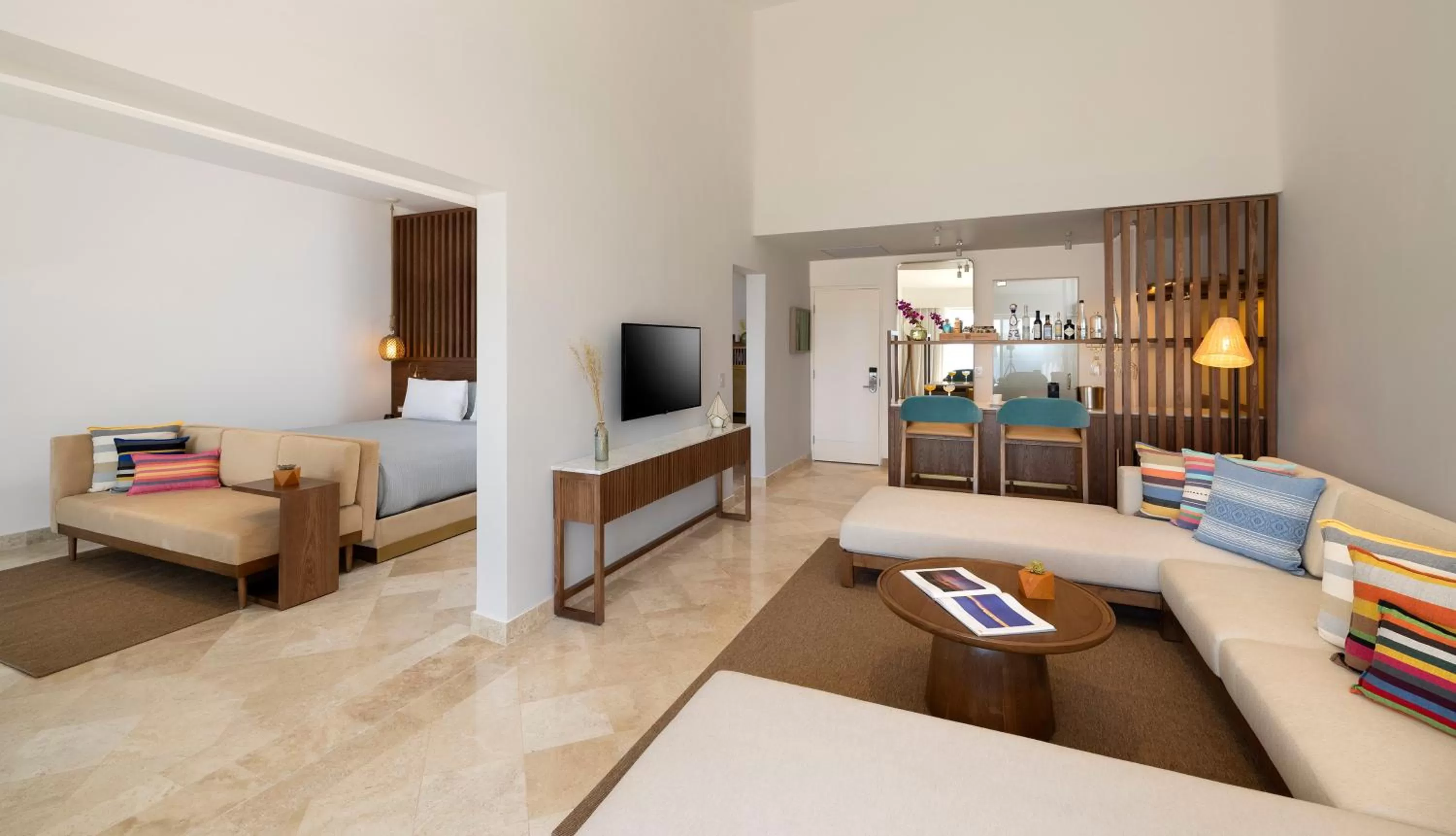 Living room, Bed in ME Cabo by Meliá