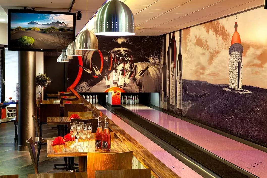 Bowling in Hotel Akademie a depandance Vila Jarmila