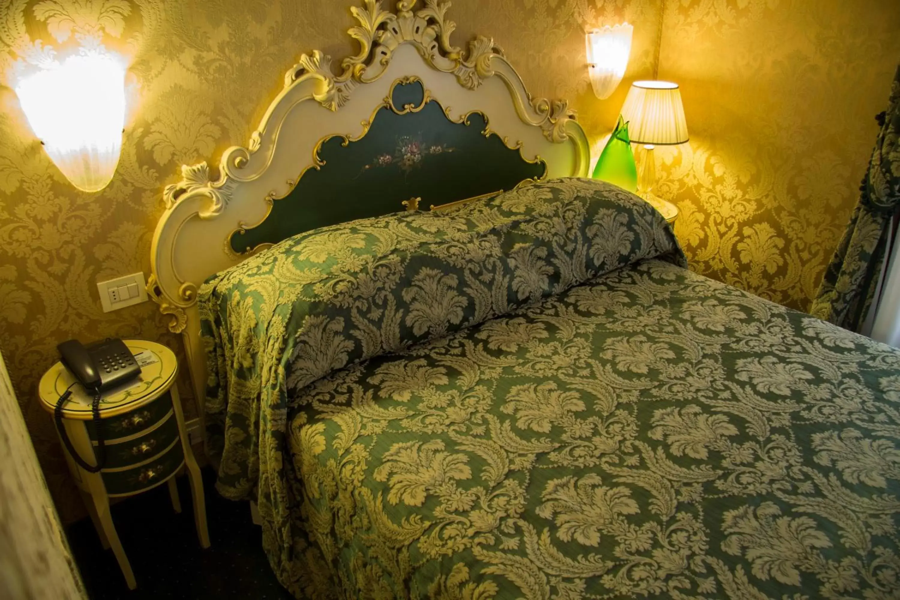 Single Room in Hotel Becher Single Room in Hotel Becher