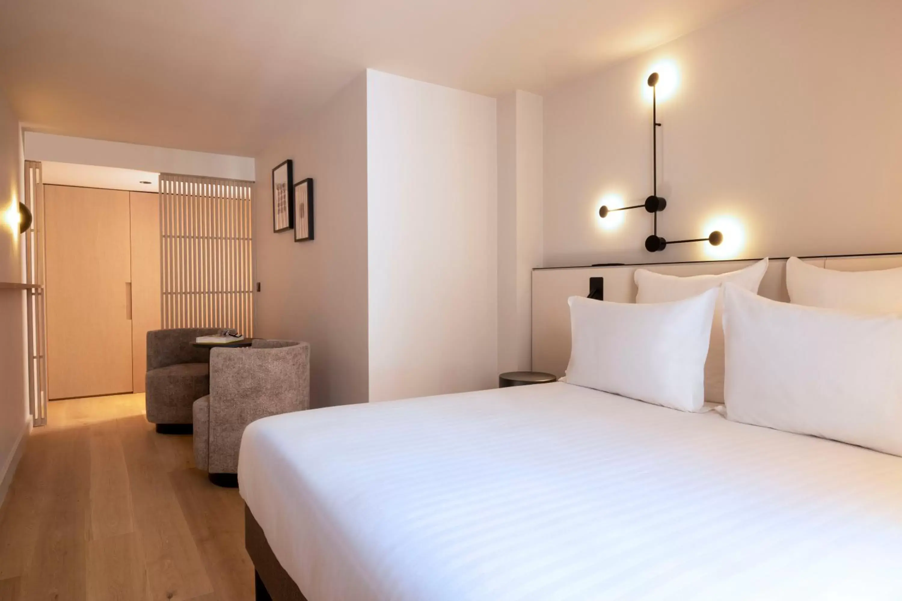 Superior Double Room in Hôtel Esté Superior Double Room in Hôtel Esté