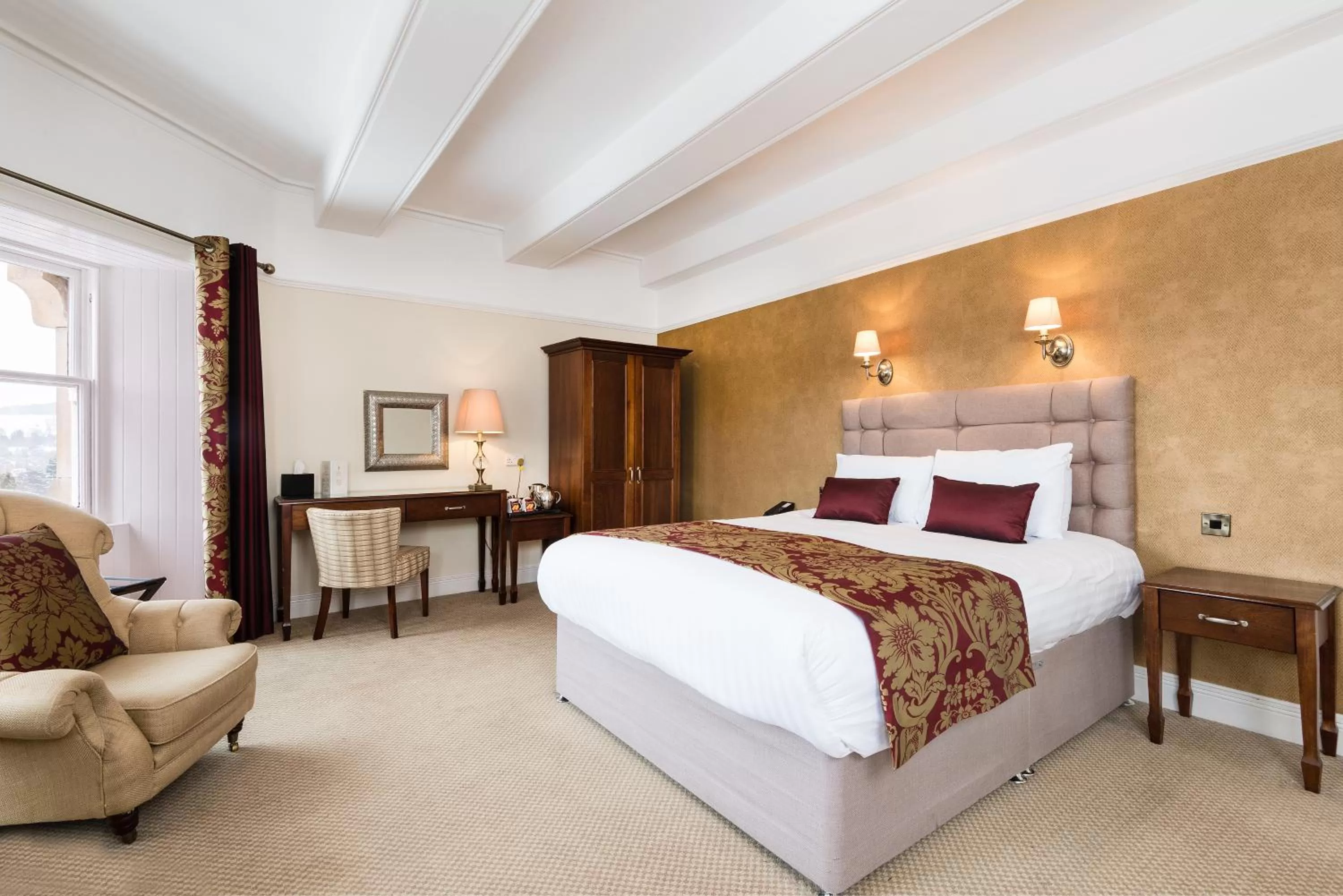 Bed in The Atholl Palace