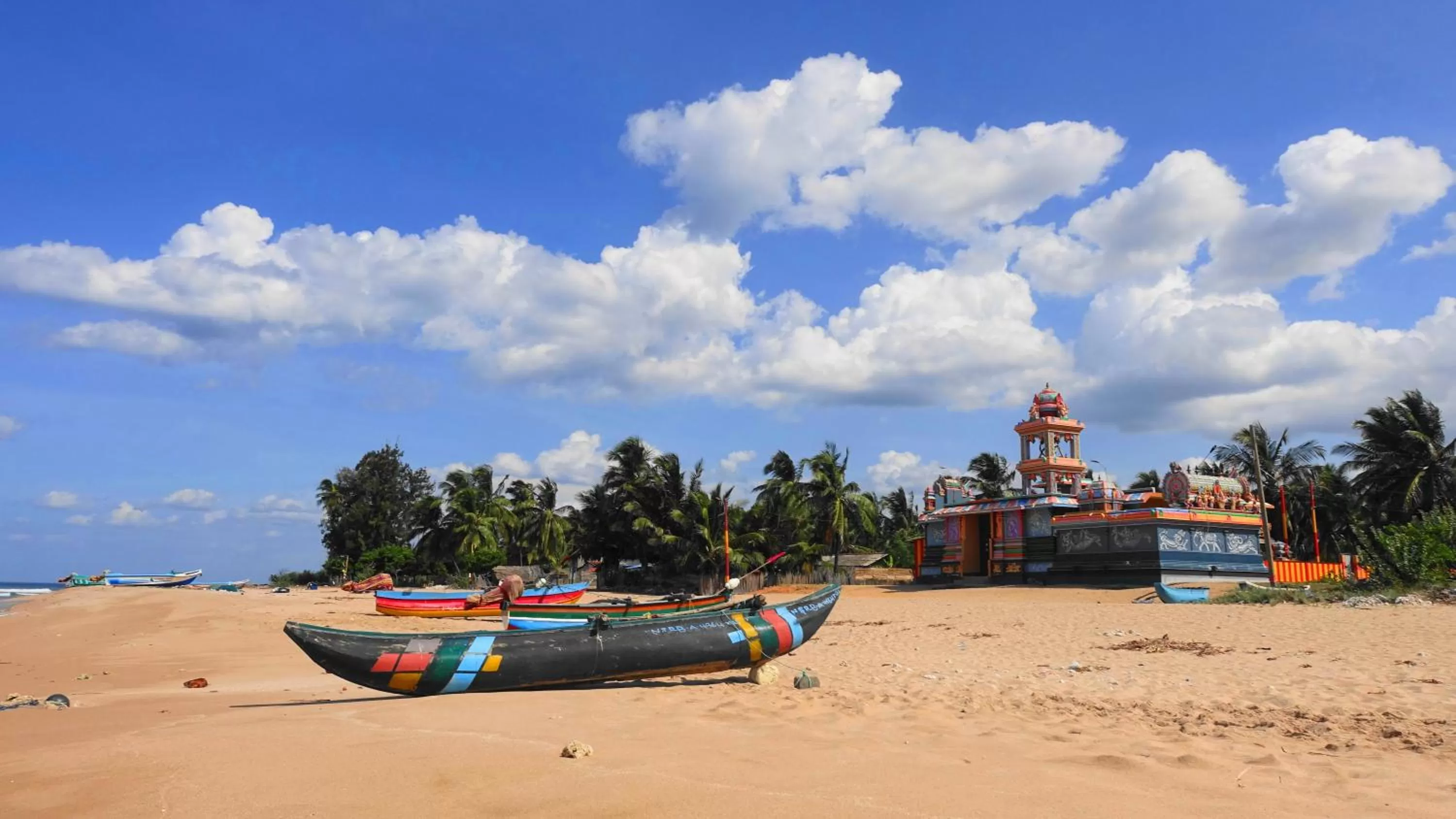Beach in Regina Beach Bungalow