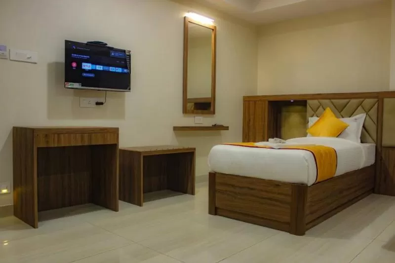 TV and multimedia, Bed in RR Mount Elite Suites
