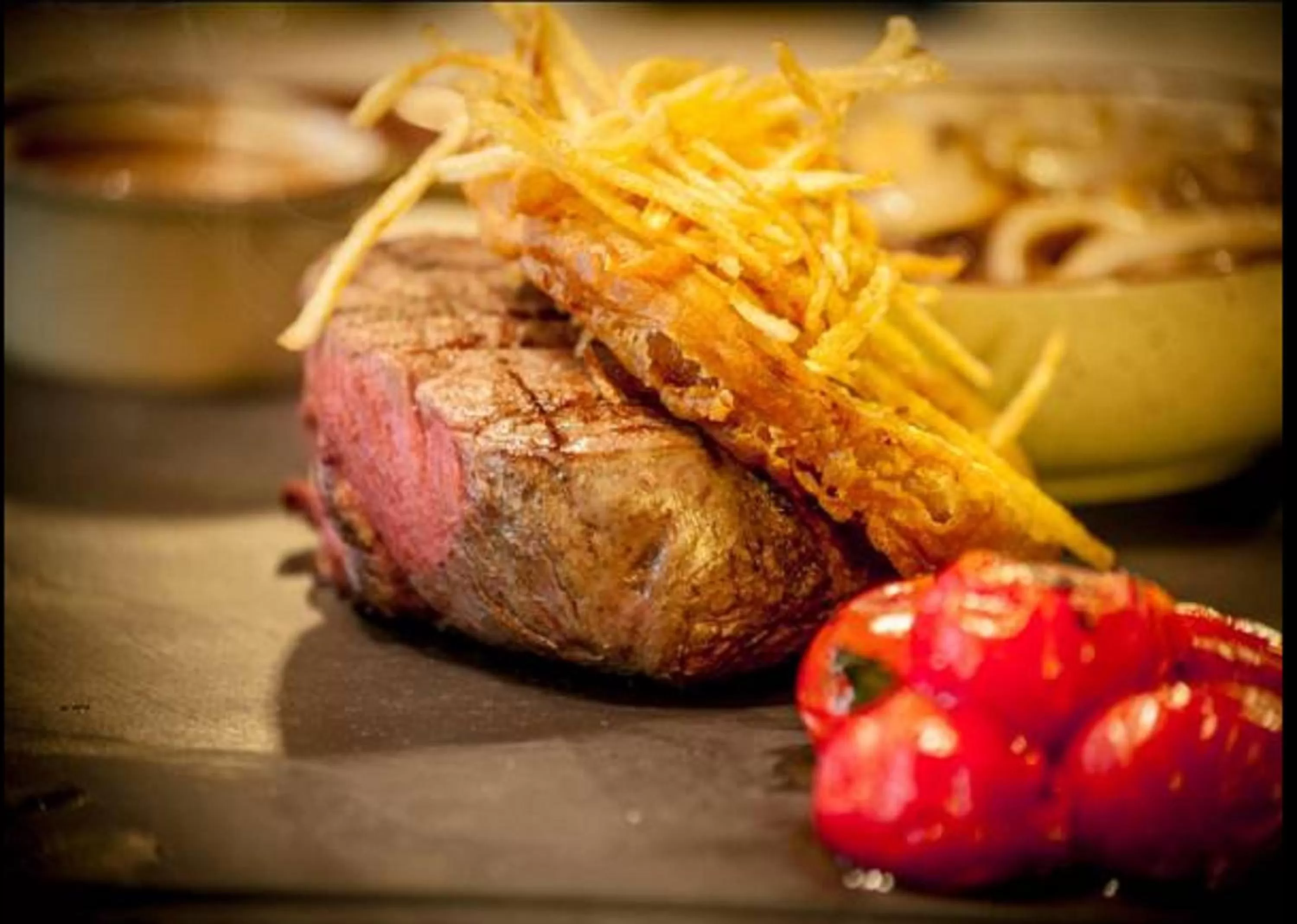 Restaurant/places to eat in Riverside Park Hotel