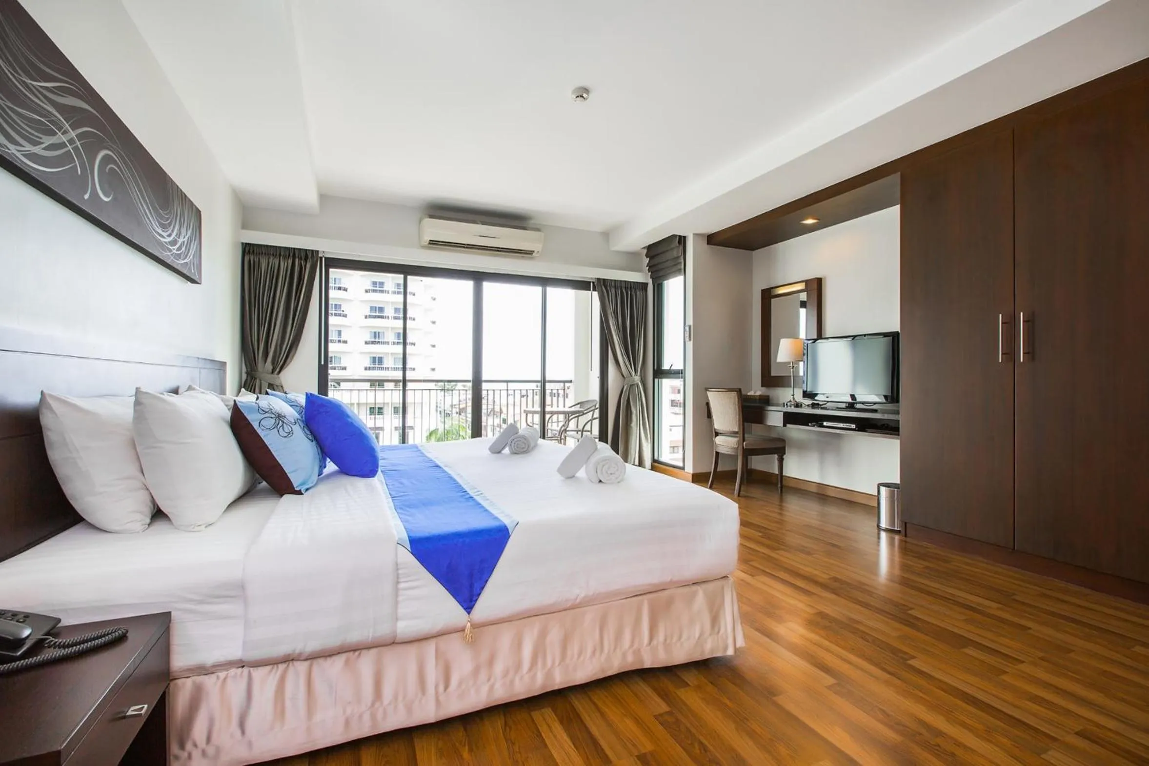 Day, Bed in Fifth Pattaya Jomtien By Shiwalai Int