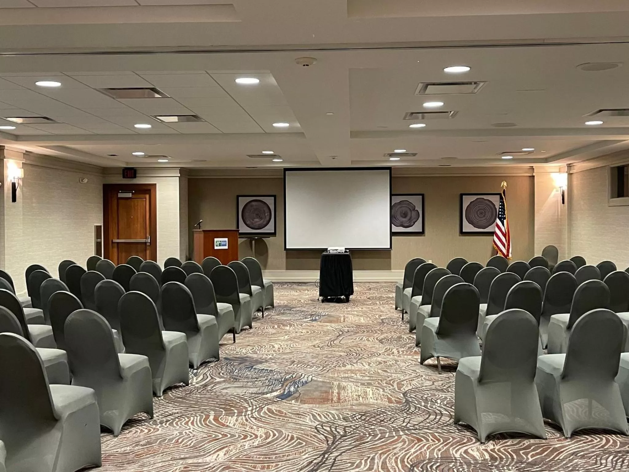 Meeting/conference room in Holiday Inn Resort Lake George by IHG