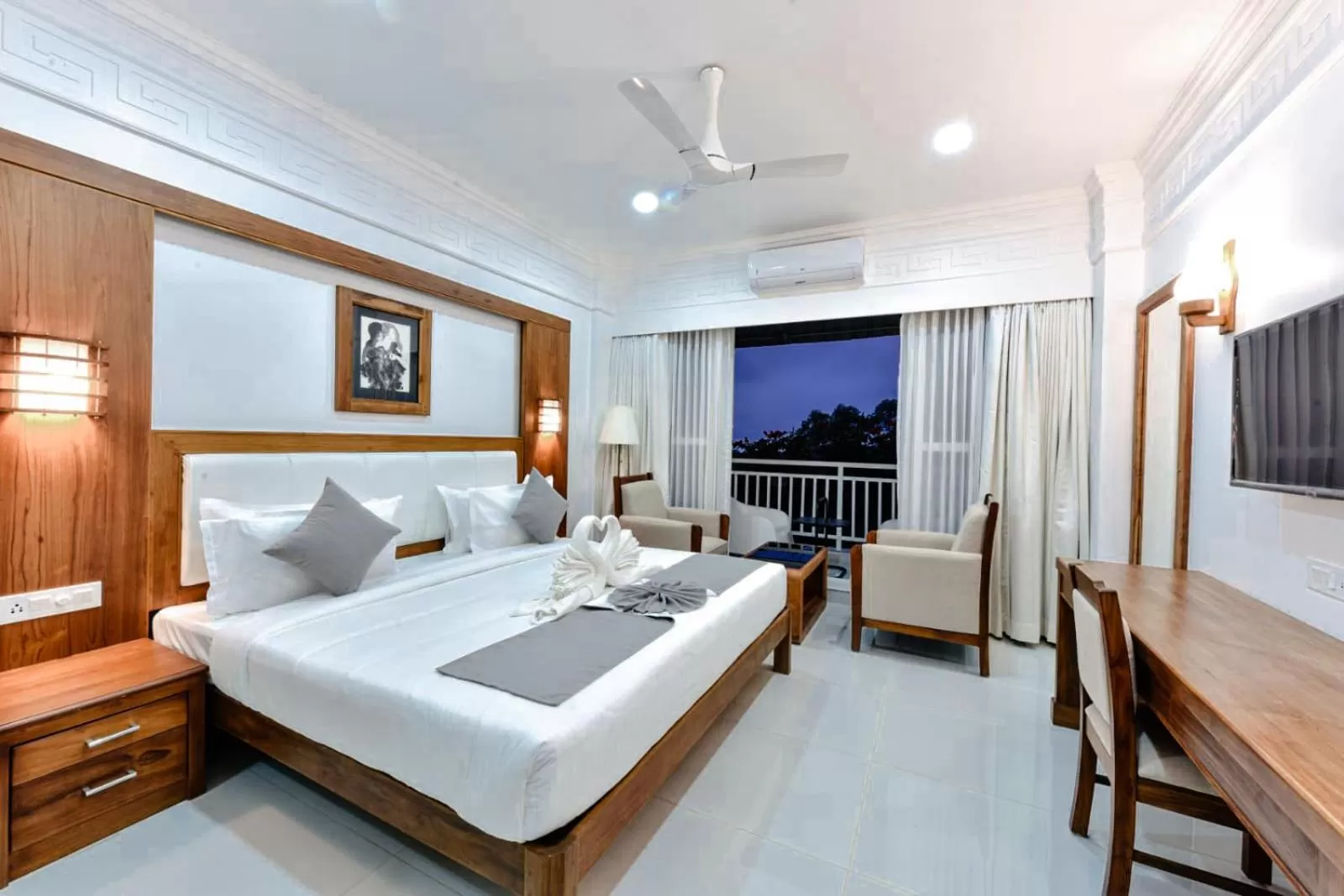 Mountain view in HOTEL WHITE HOUSE, Munnar